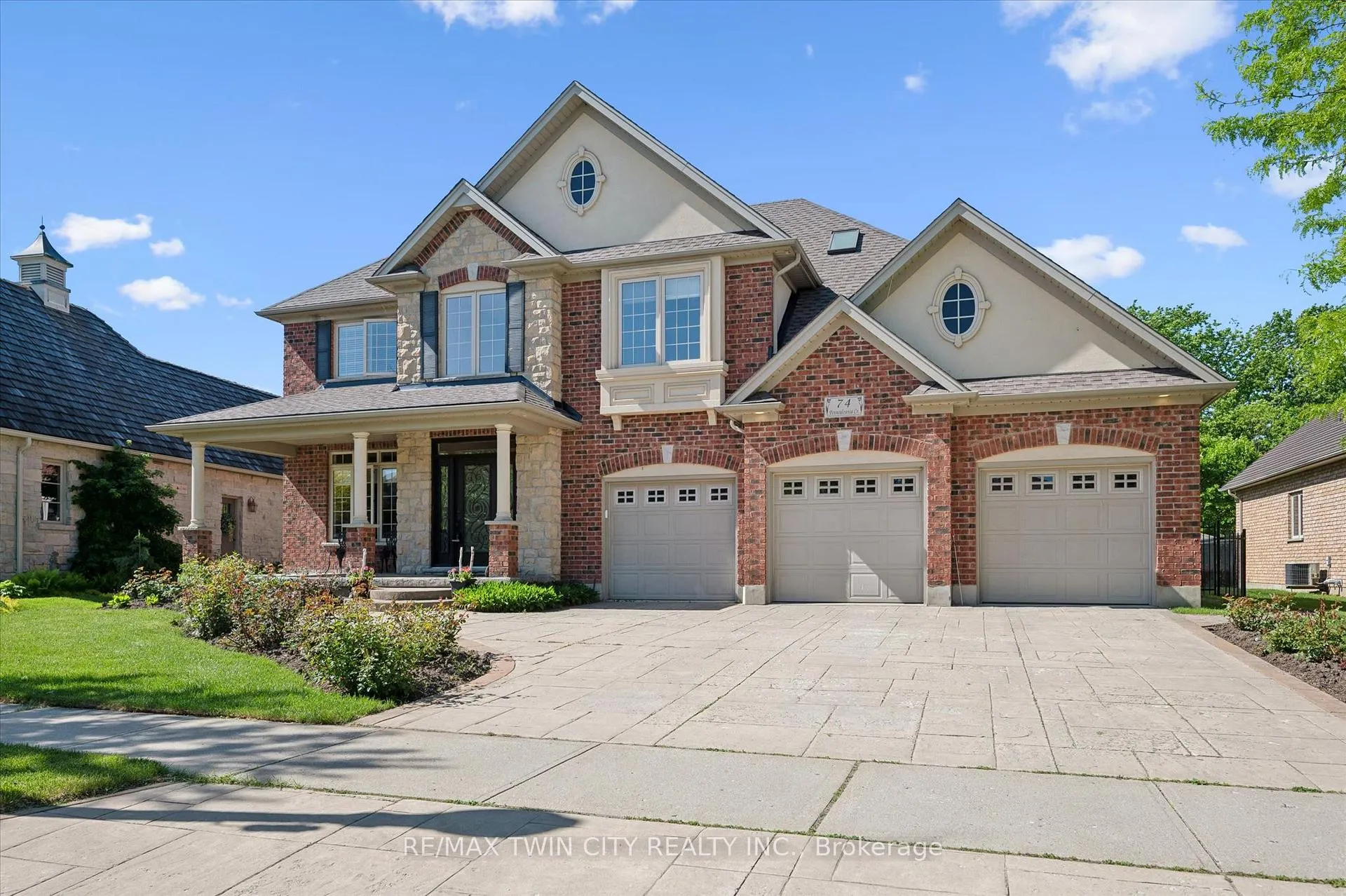 Photo 4 of 74 Pennsylvania Crescent, Kitchener, Pioneer Tower West — HOMEH