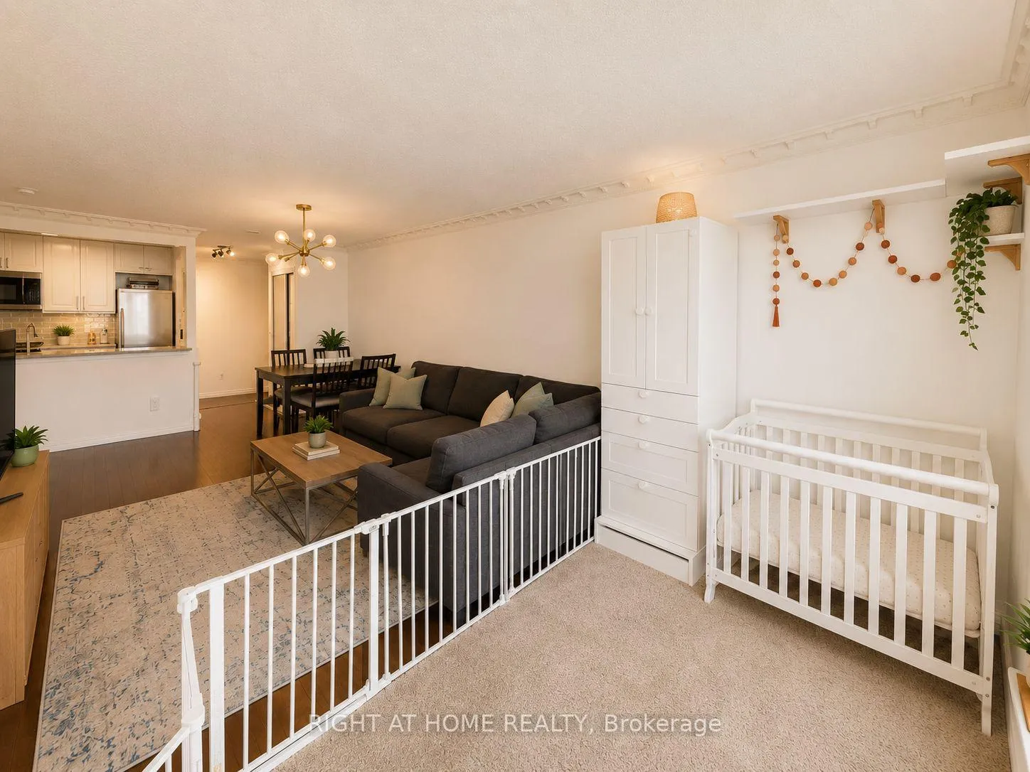 Photo 5 of Unit Ph12, 1055 Bay Street, Toronto, Bay Street Corridor — HOMEH