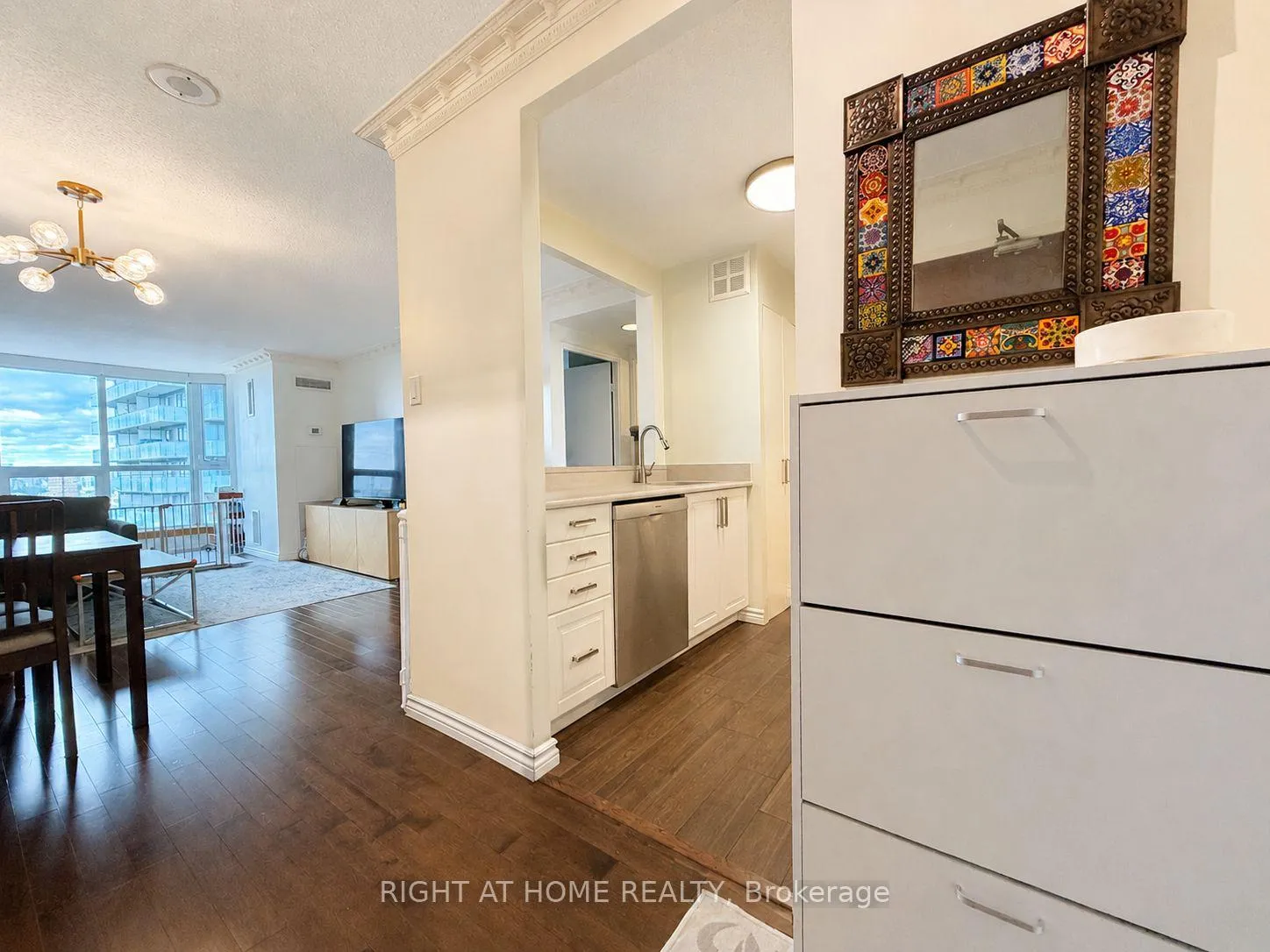Photo 8 of Unit Ph12, 1055 Bay Street, Toronto, Bay Street Corridor — HOMEH