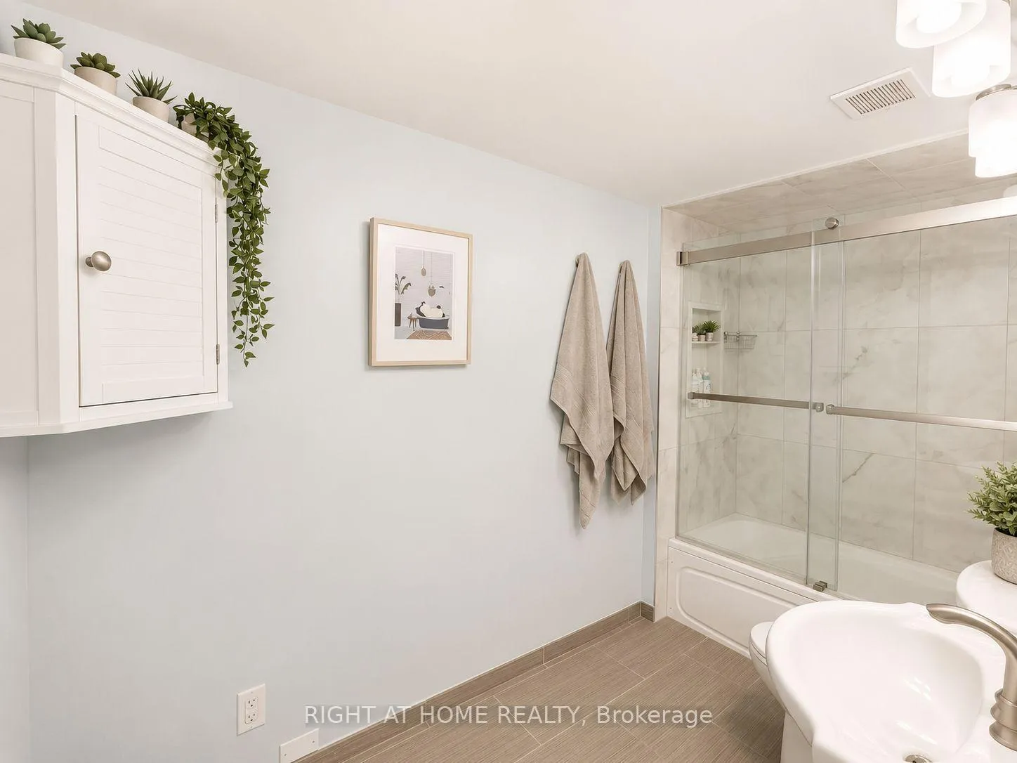 Photo 17 of Unit Ph12, 1055 Bay Street, Toronto, Bay Street Corridor — HOMEH