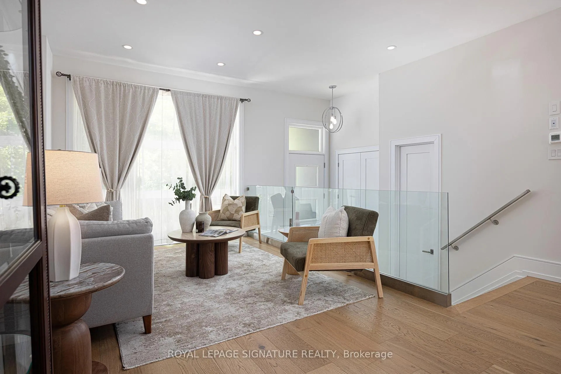 Photo 7 of 569 Craven Road, Toronto, Greenwood-Coxwell — HOMEH