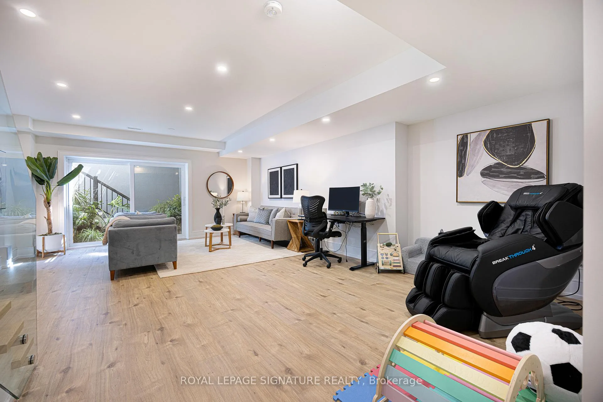 Photo 24 of 569 Craven Road, Toronto, Greenwood-Coxwell — HOMEH