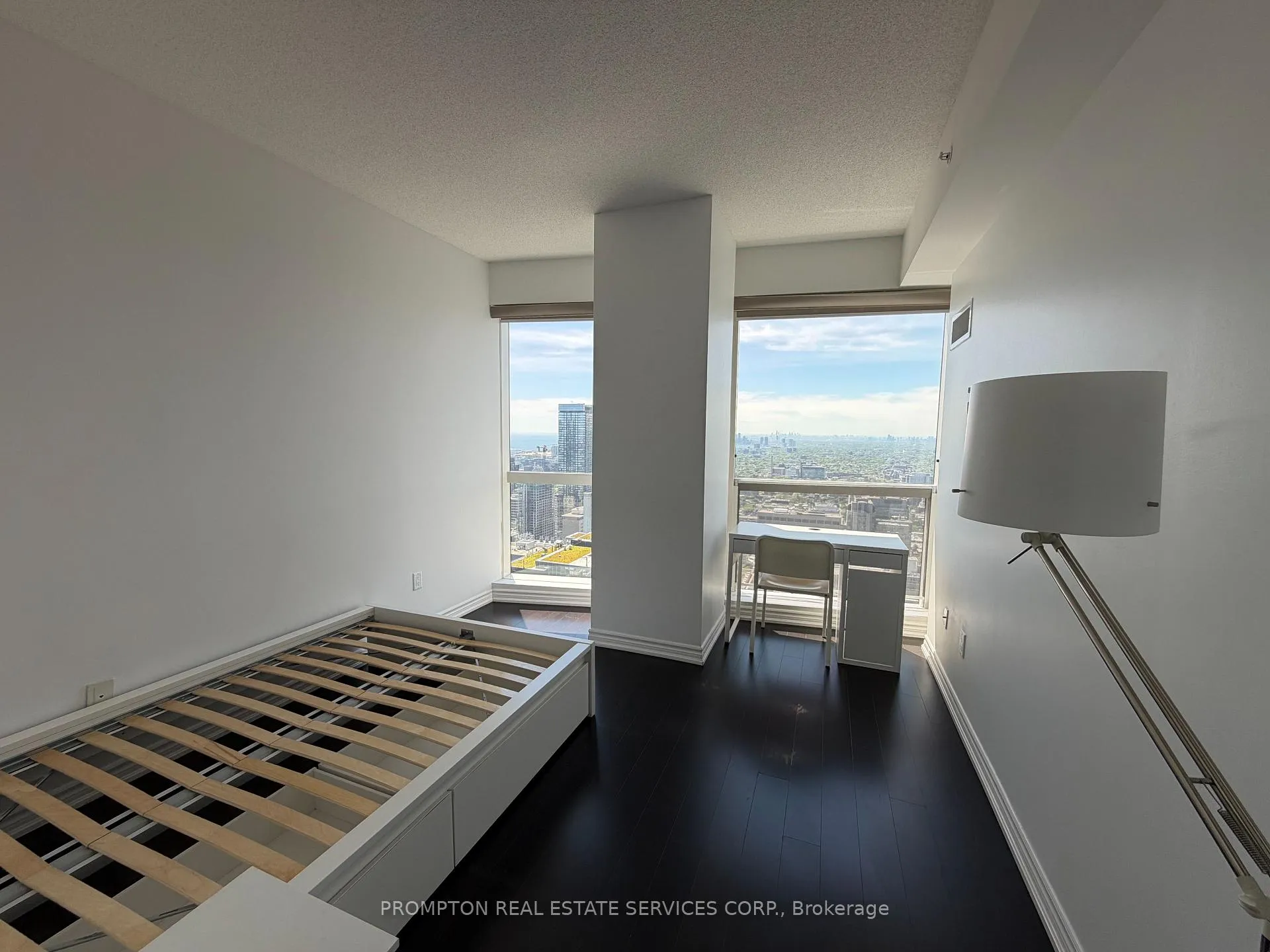 Photo 6 of Unit 5510, 386 Yonge Street, Toronto, Bay Street Corridor — HOMEH