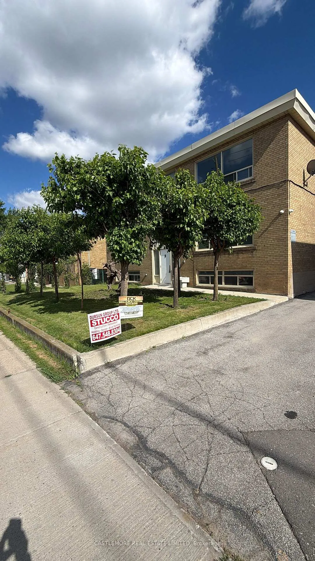 Photo 1 of Unit 4, 9 Allenby Avenue, Etobicoke, Elms-Old Rexdale — HOMEH