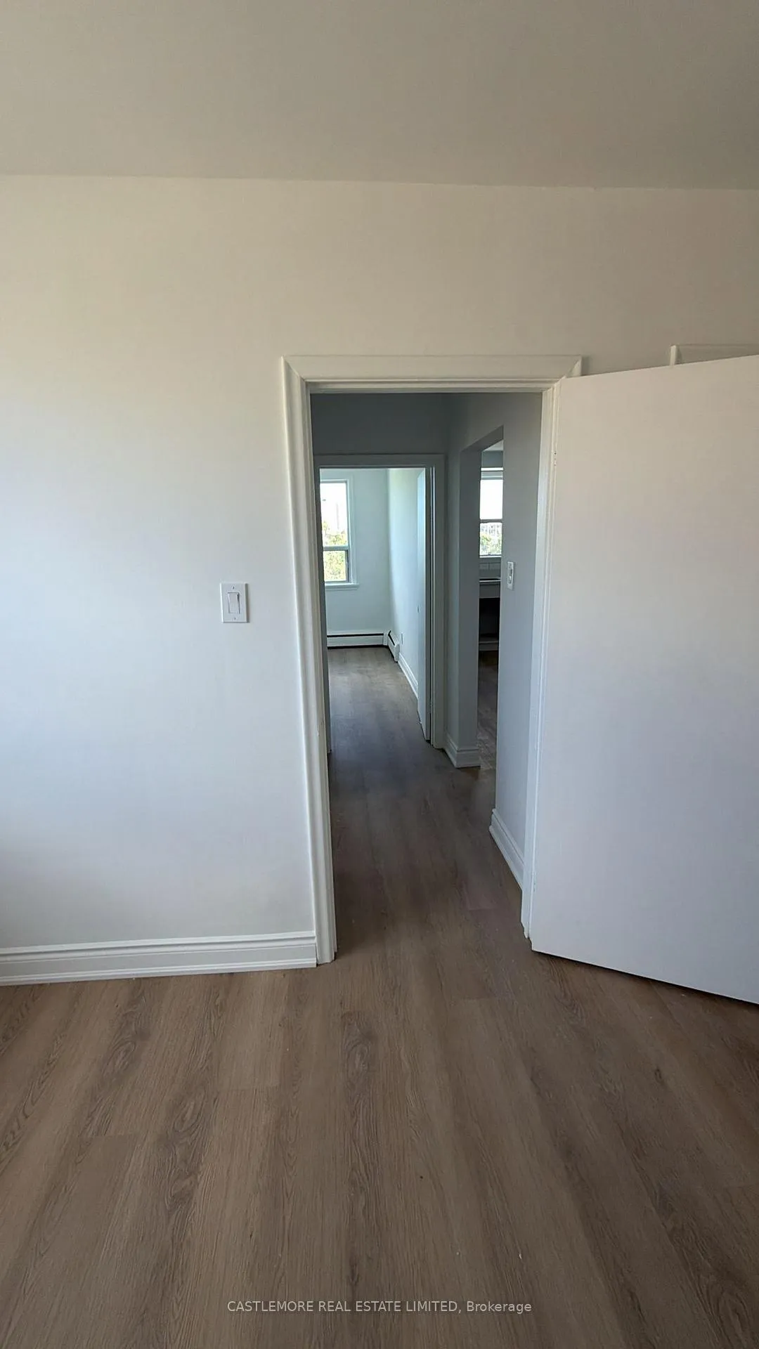 Photo 6 of Unit 4, 9 Allenby Avenue, Etobicoke, Elms-Old Rexdale — HOMEH