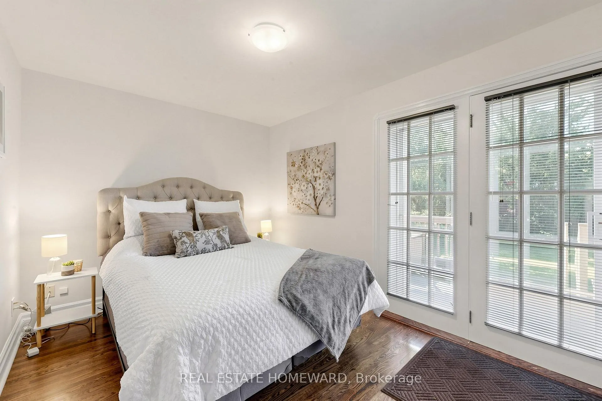 Photo 2 of 40 Donora Drive, Toronto, Crescent Town — HOMEH