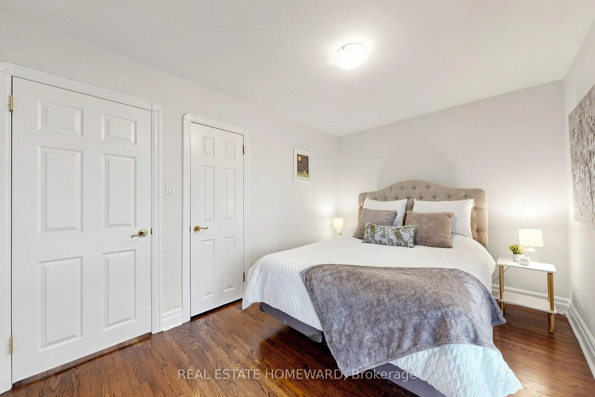 Photo 3 of 40 Donora Drive, Toronto, Crescent Town — HOMEH