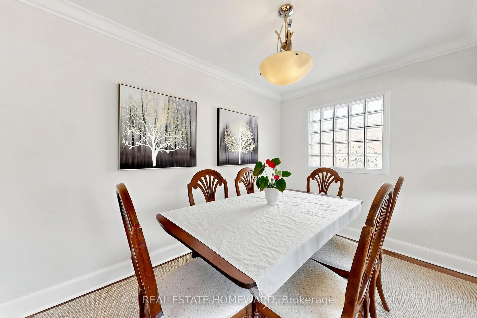 Photo 12 of 40 Donora Drive, Toronto, Crescent Town — HOMEH