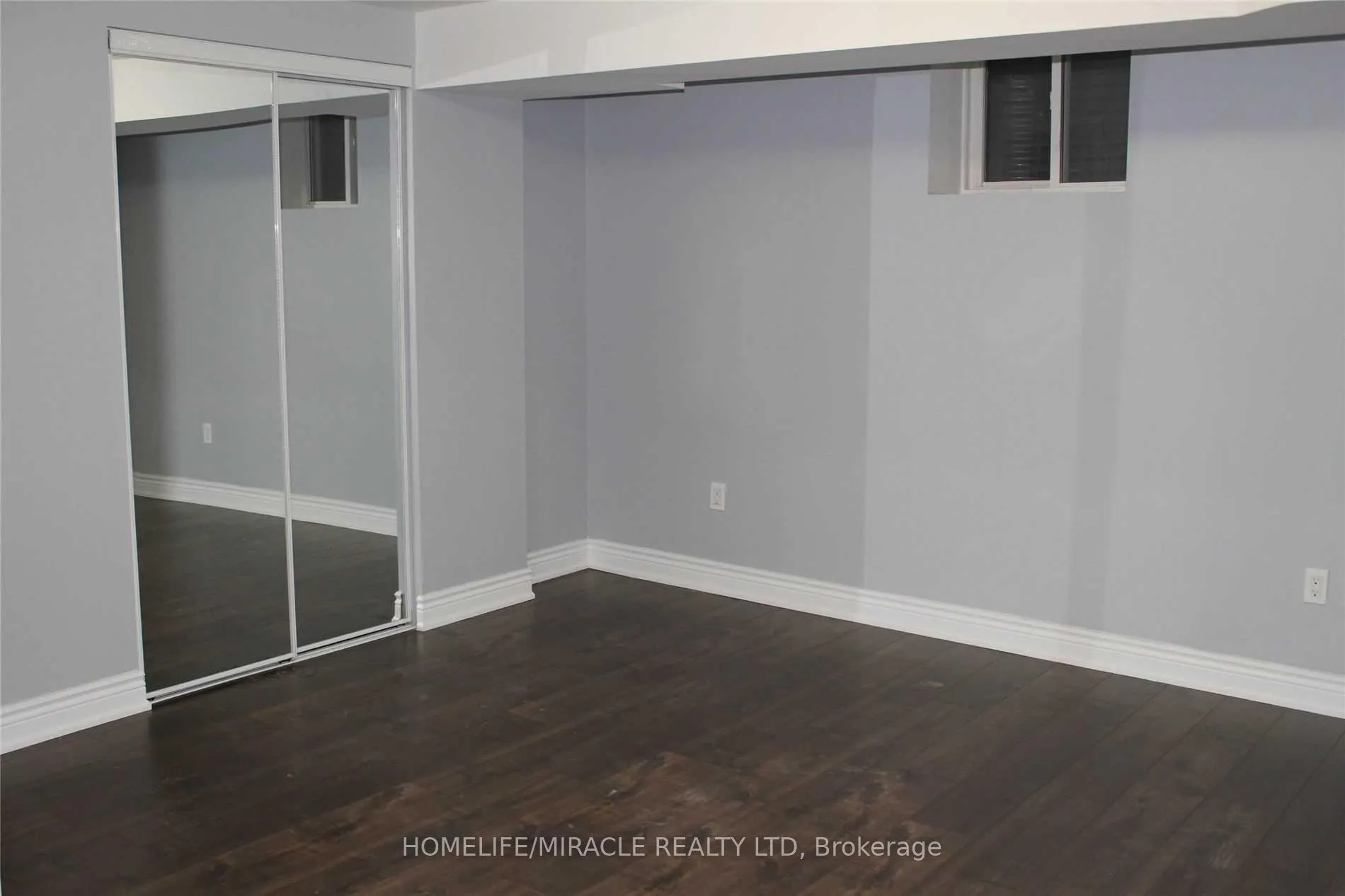 Photo 6 of Unit bsmt, 11 Emmett Circle, Brampton, Fletcher's Meadow — HOMEH