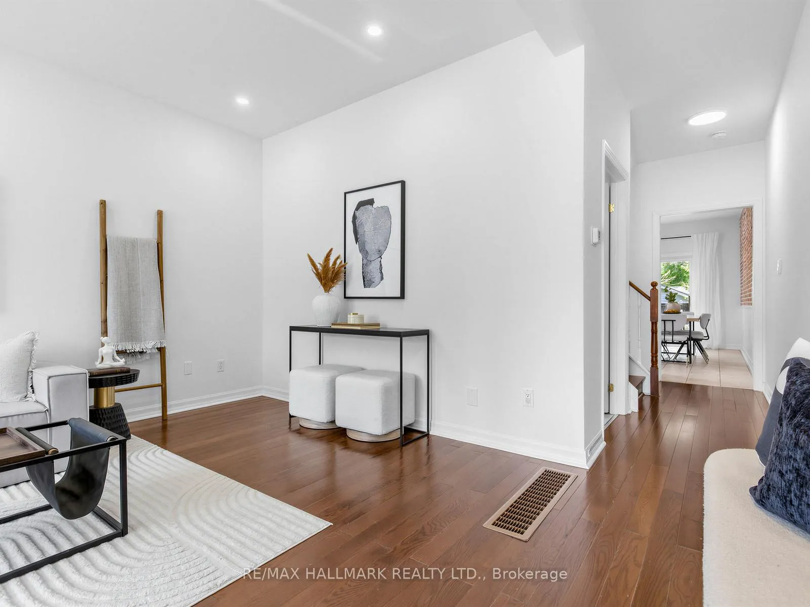 Photo 6 of 62 Doncaster Avenue, Toronto, Woodbine-Lumsden — HOMEH