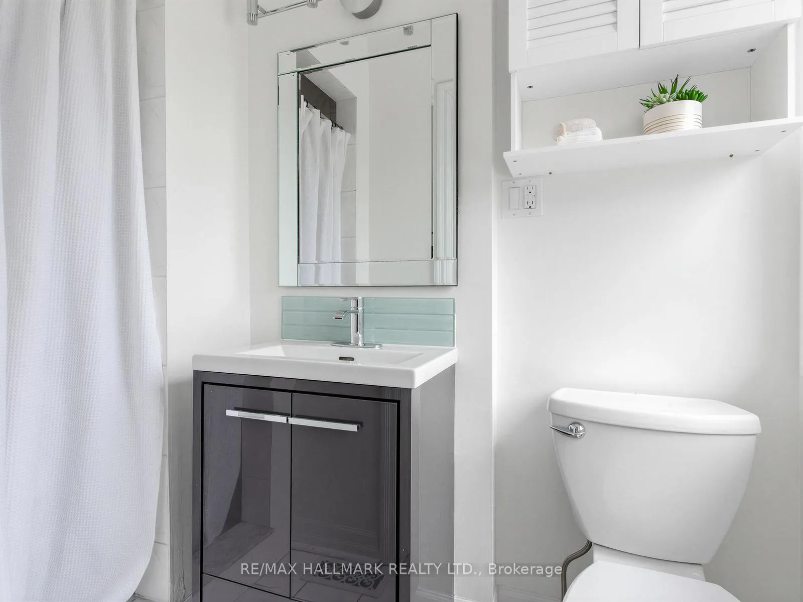Photo 26 of 62 Doncaster Avenue, Toronto, Woodbine-Lumsden — HOMEH