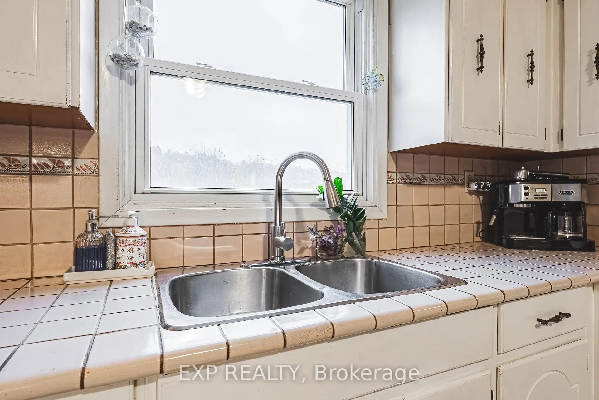 Photo 17 of 70 Webster Road, Hamilton, Gershome — HOMEH