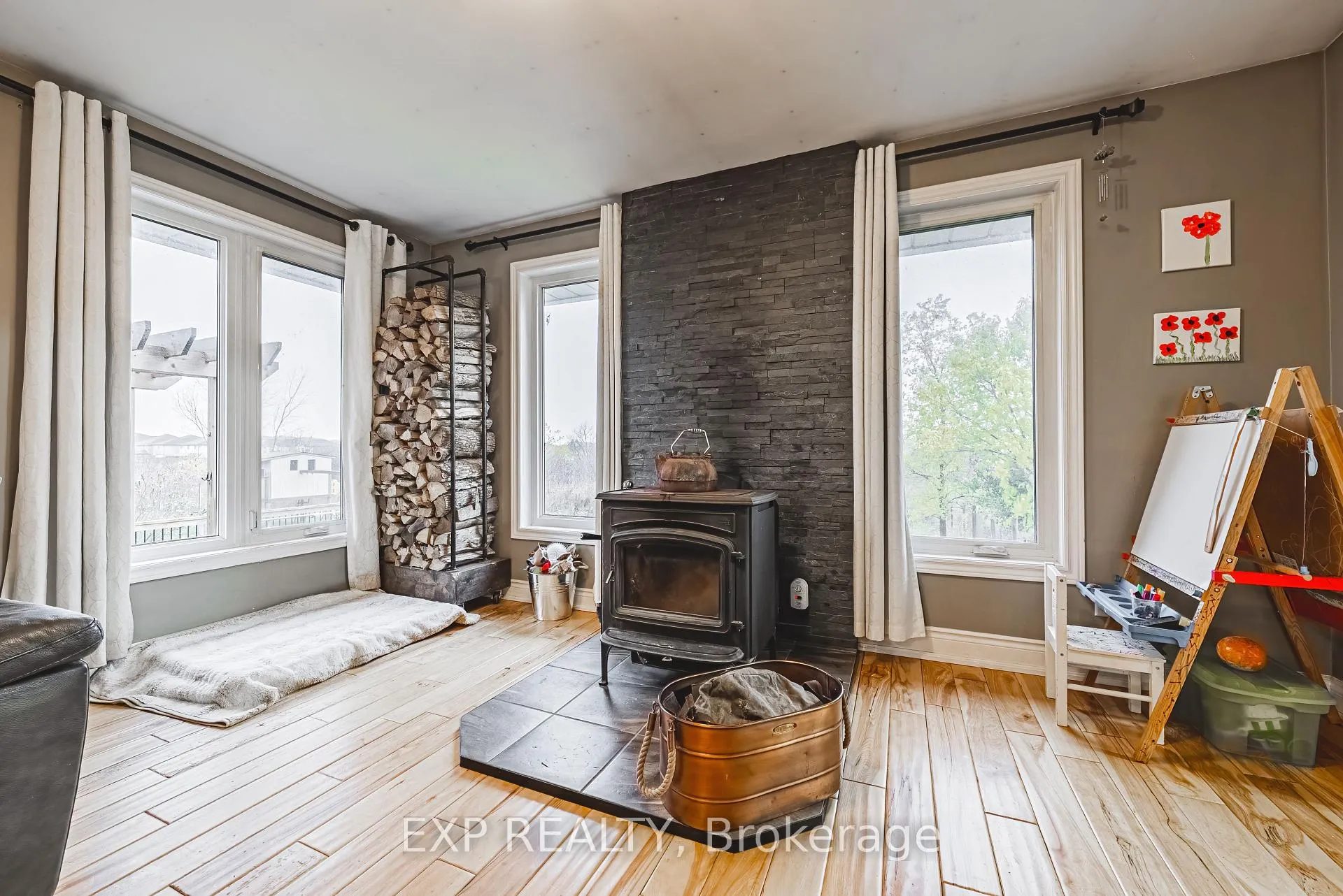 Photo 19 of 70 Webster Road, Hamilton, Gershome — HOMEH