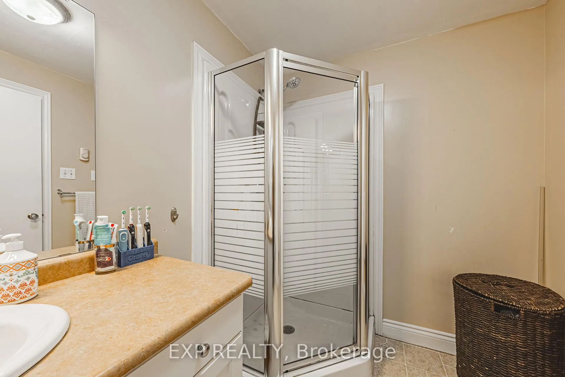 Photo 29 of 70 Webster Road, Hamilton, Gershome — HOMEH