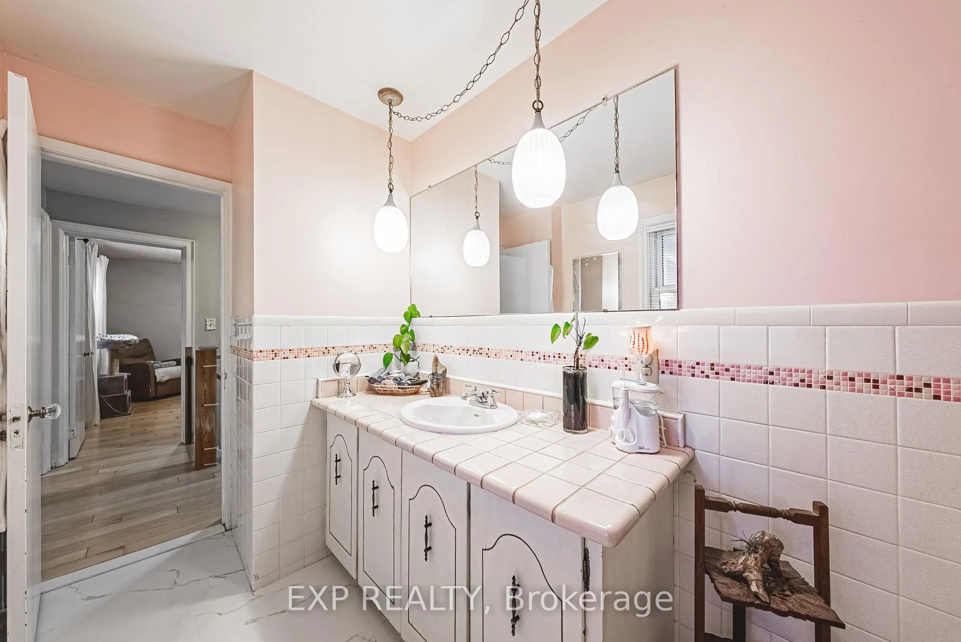 Photo 31 of 70 Webster Road, Hamilton, Gershome — HOMEH