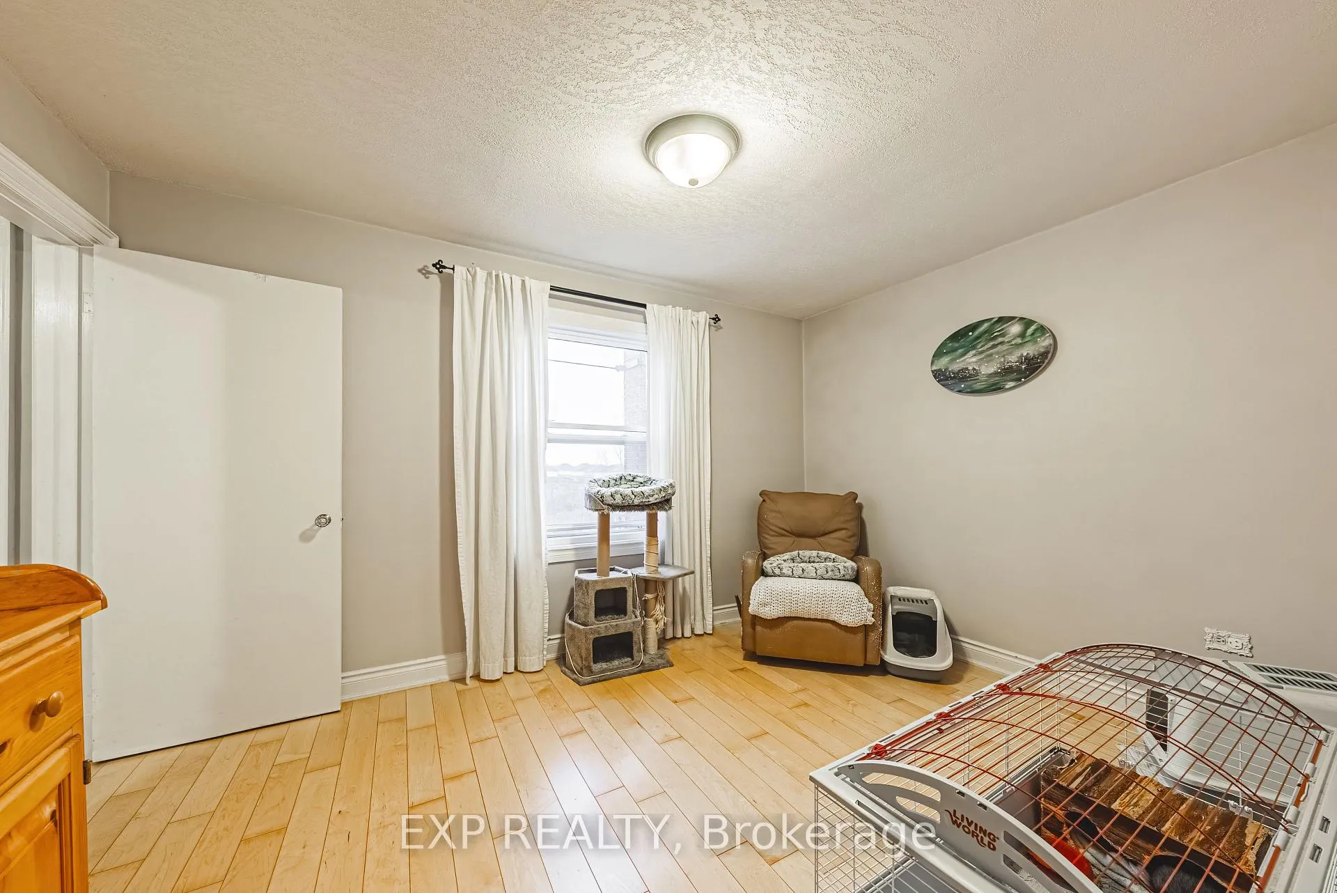Photo 34 of 70 Webster Road, Hamilton, Gershome — HOMEH
