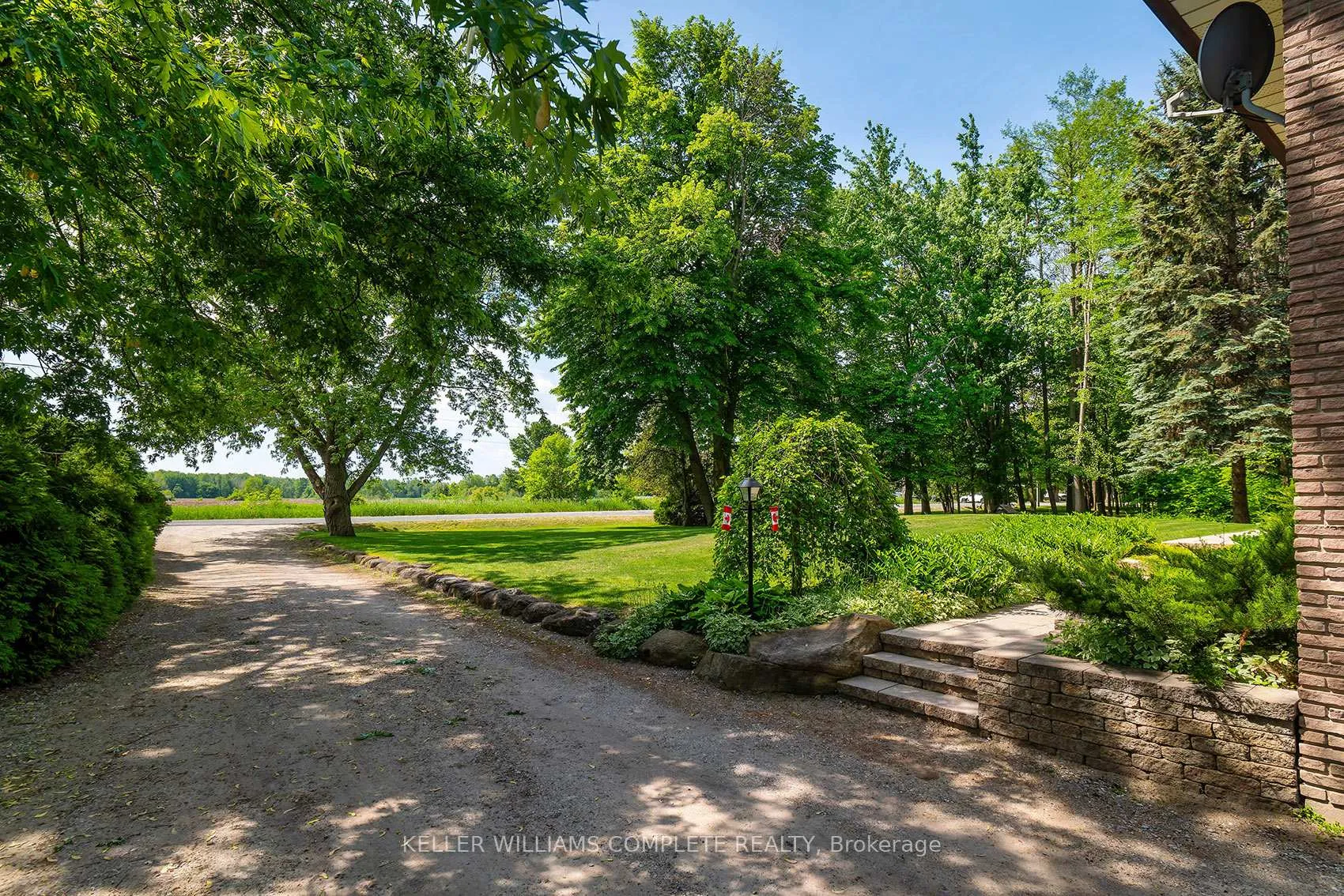 Photo 4 of 2364 14th Line, Innisfil, Rural Innisfil — HOMEH