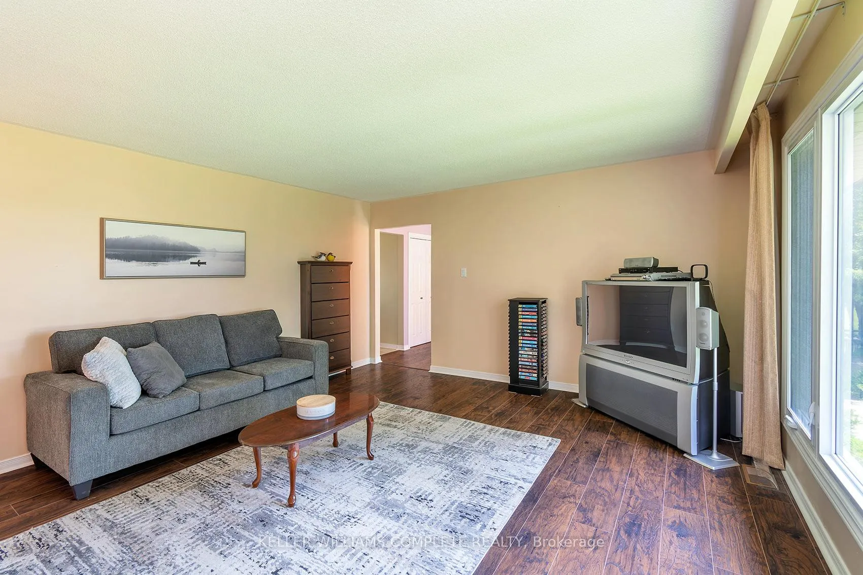 Photo 9 of 2364 14th Line, Innisfil, Rural Innisfil — HOMEH