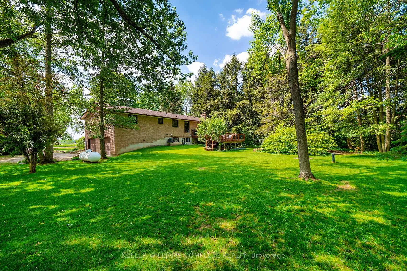 Photo 36 of 2364 14th Line, Innisfil, Rural Innisfil — HOMEH