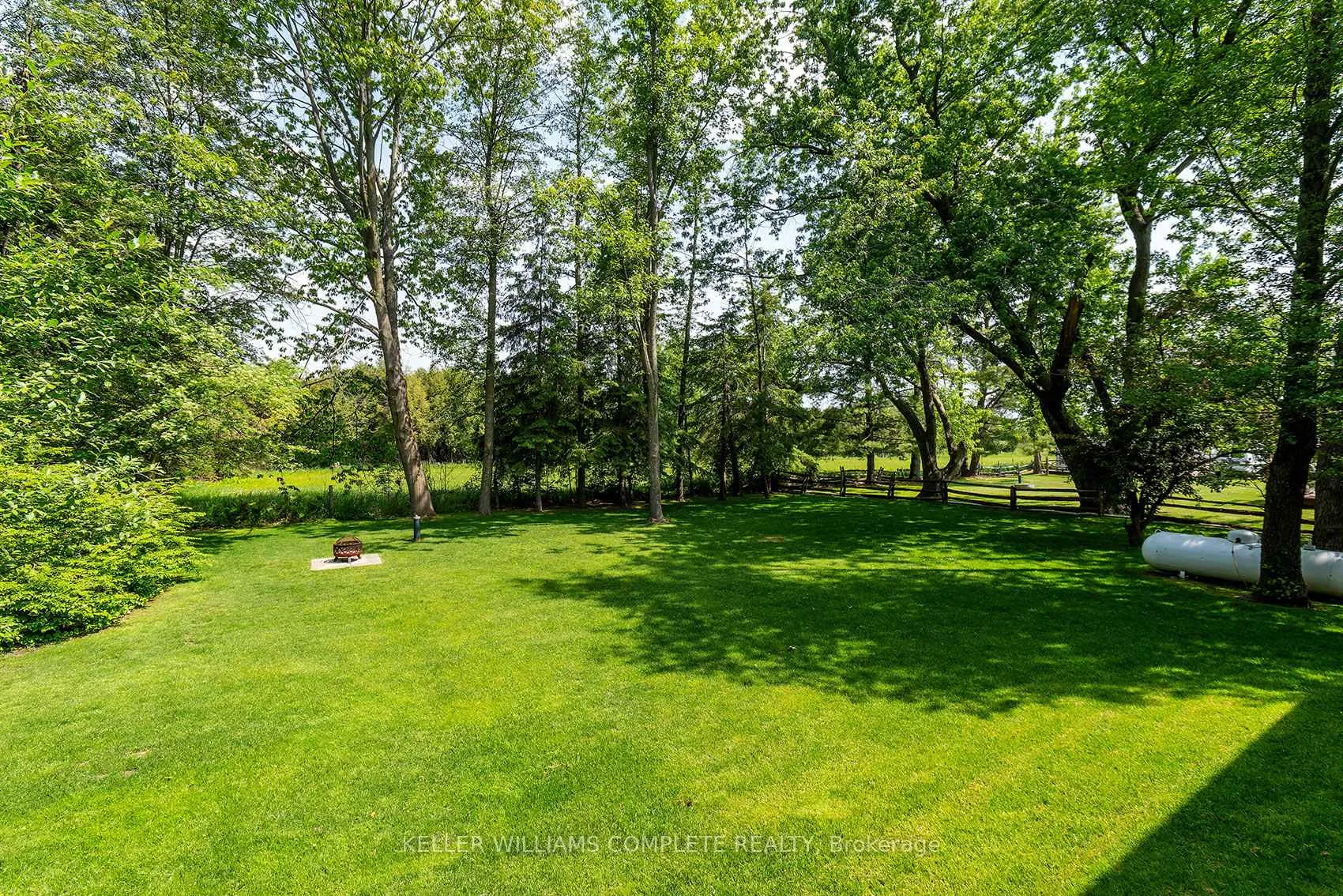 Photo 38 of 2364 14th Line, Innisfil, Rural Innisfil — HOMEH
