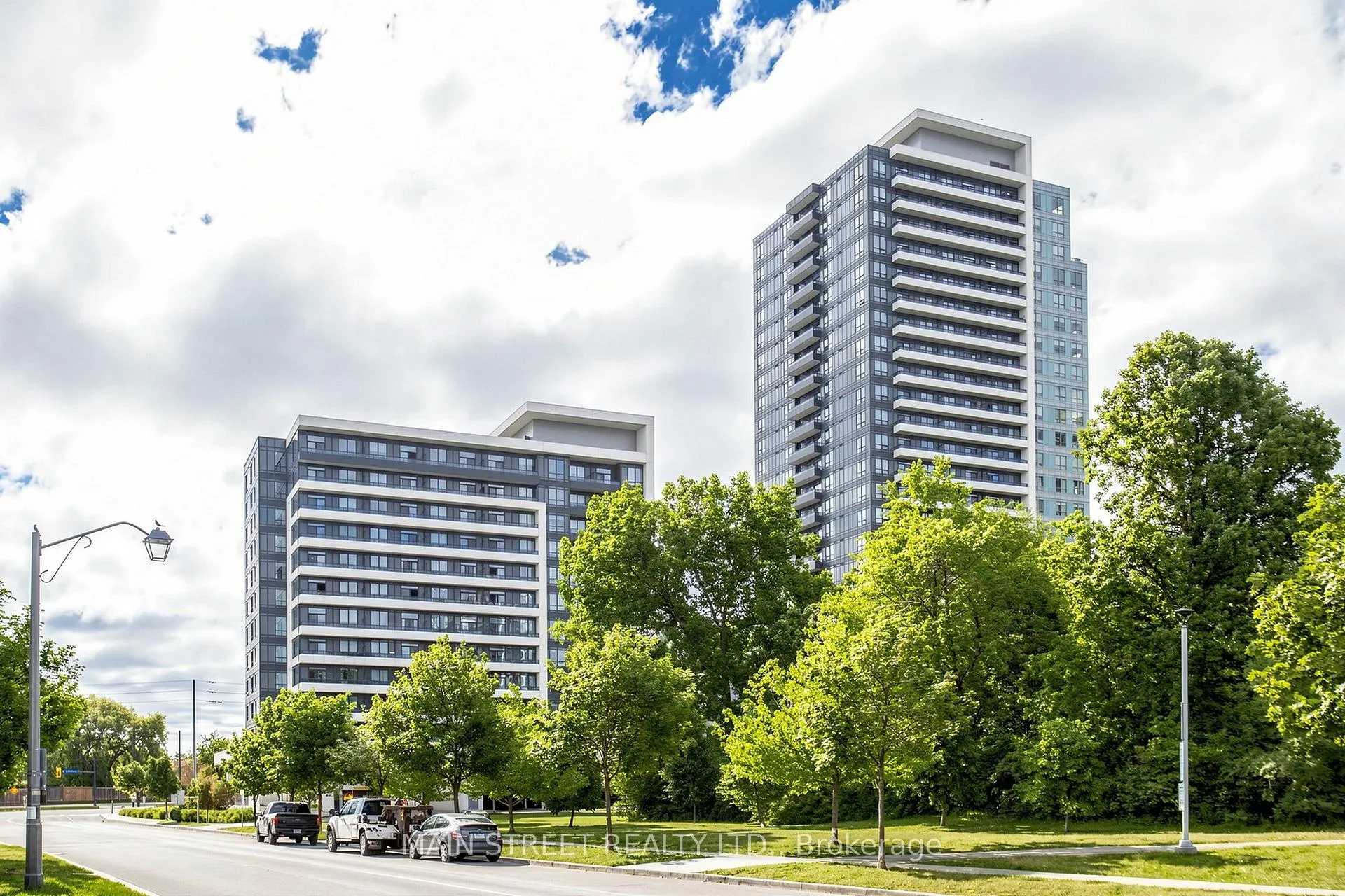 Photo 1 of Unit 228, 7900 Bathurst Street, Vaughan, Beverley Glen — HOMEH