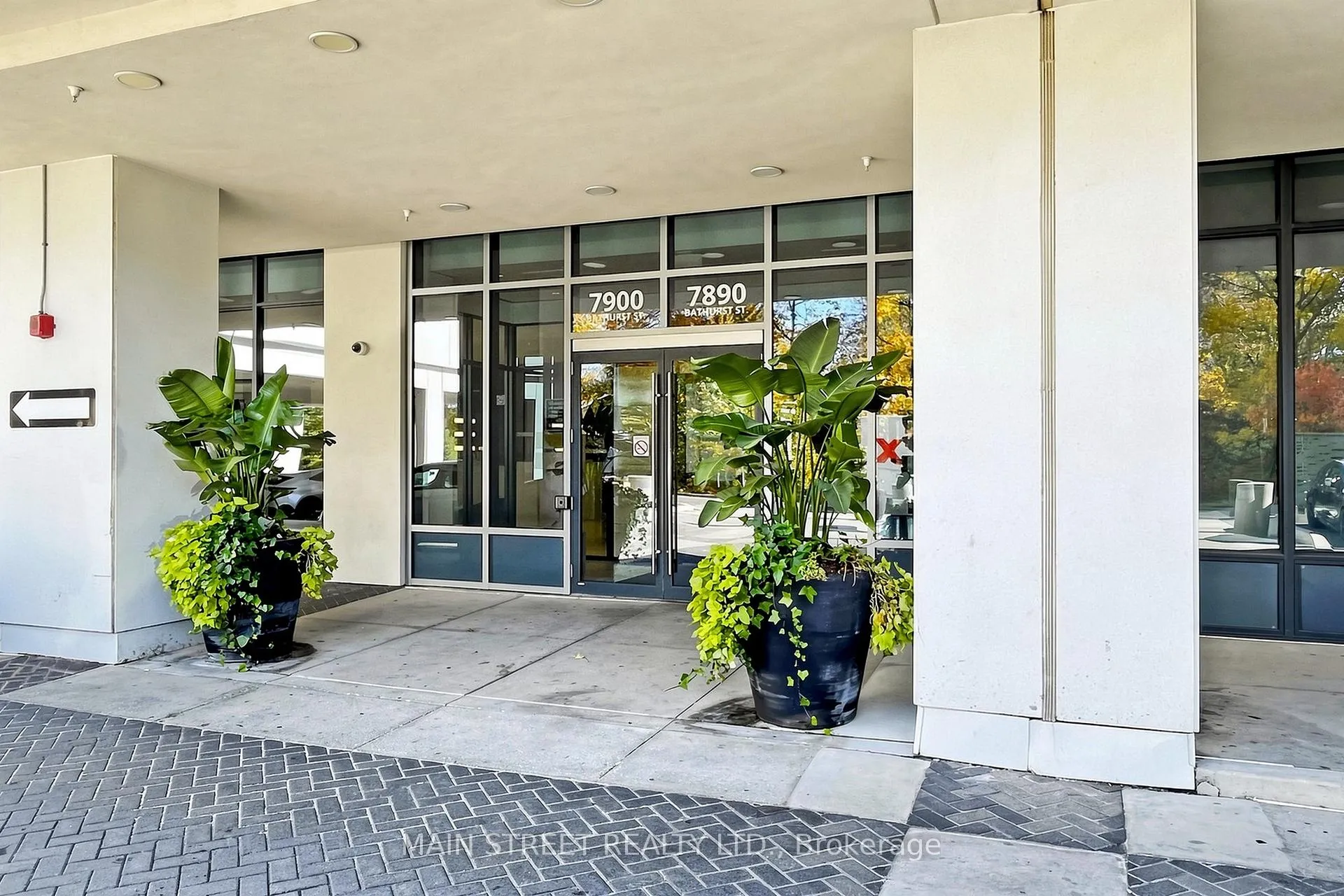 Photo 3 of Unit 228, 7900 Bathurst Street, Vaughan, Beverley Glen — HOMEH