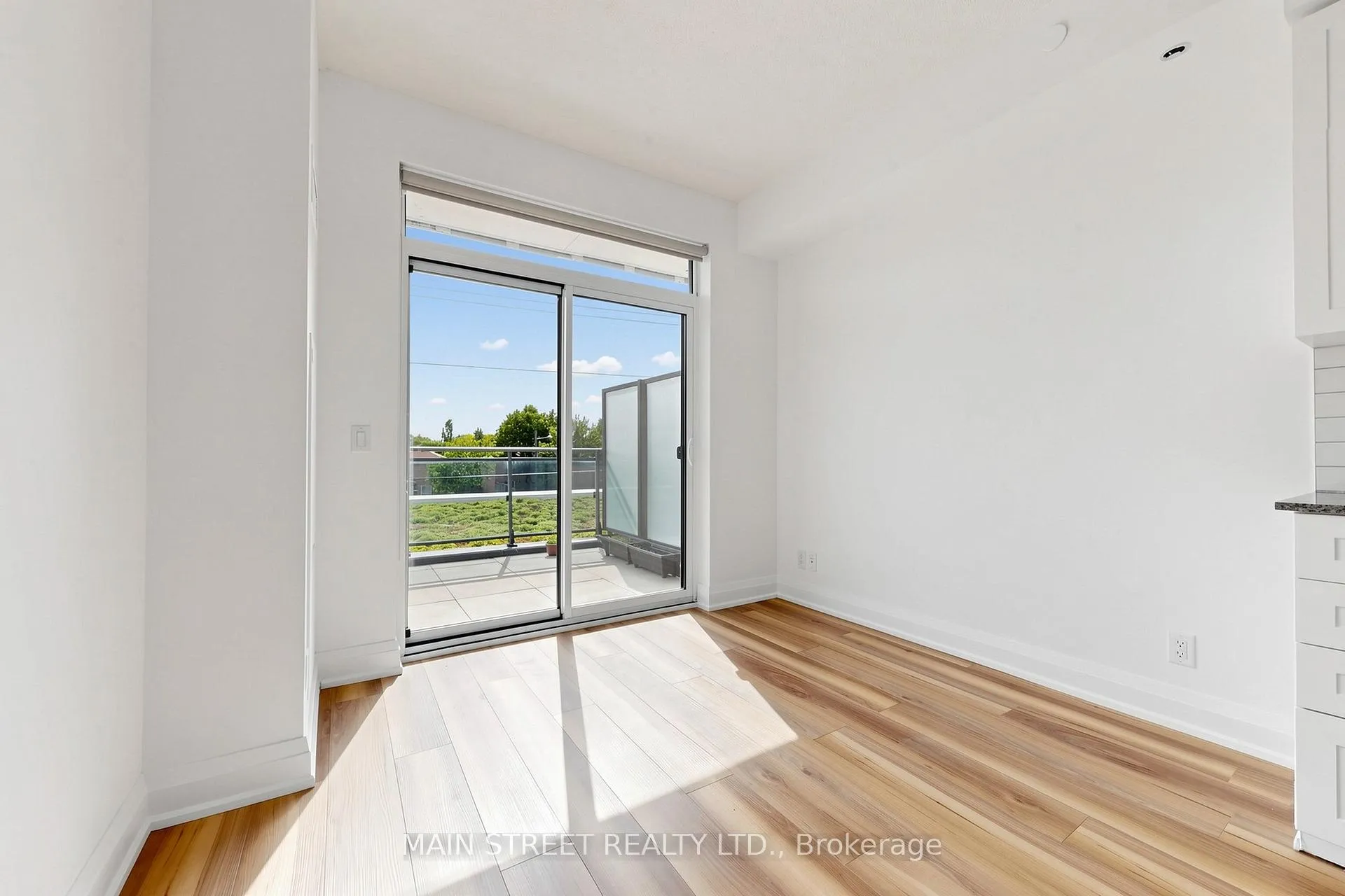 Photo 11 of Unit 228, 7900 Bathurst Street, Vaughan, Beverley Glen — HOMEH