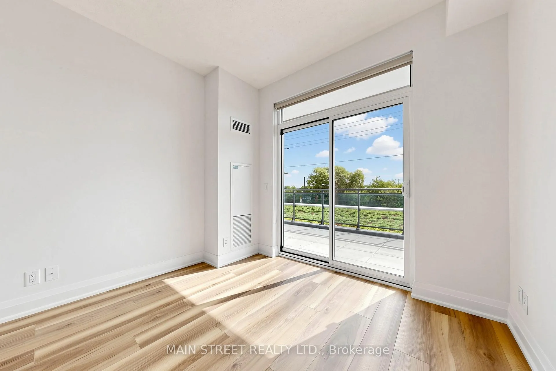 Photo 13 of Unit 228, 7900 Bathurst Street, Vaughan, Beverley Glen — HOMEH