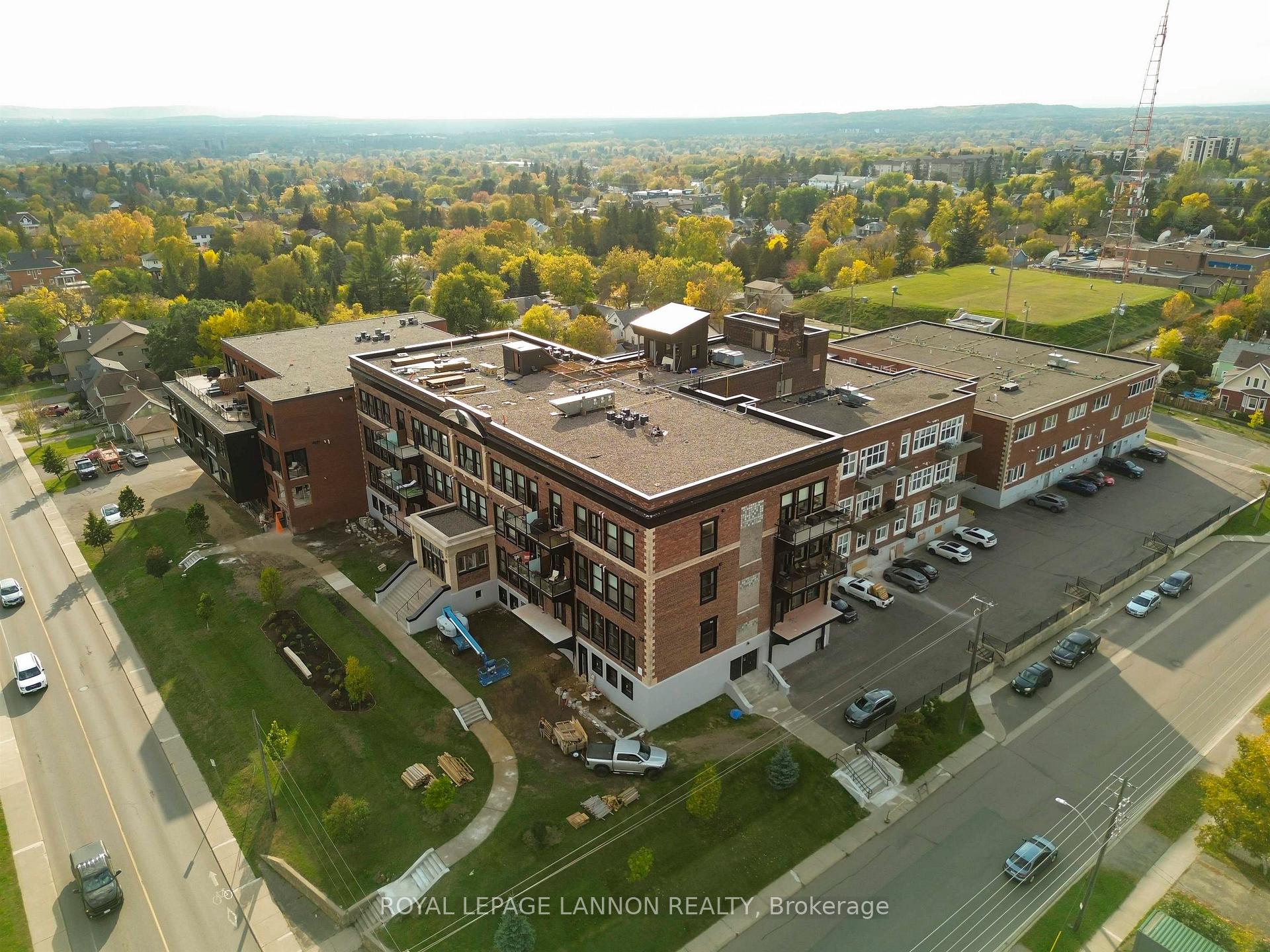 Photo 5 of Unit 3209, 96 High Street N, Thunder Bay, College Heights — HOMEH