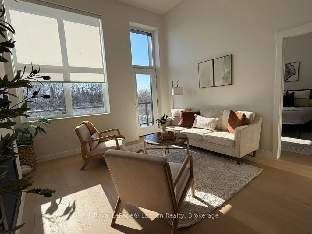 Photo 2 of Unit 3210, 96 High Street N, Thunder Bay, College Heights — HOMEH