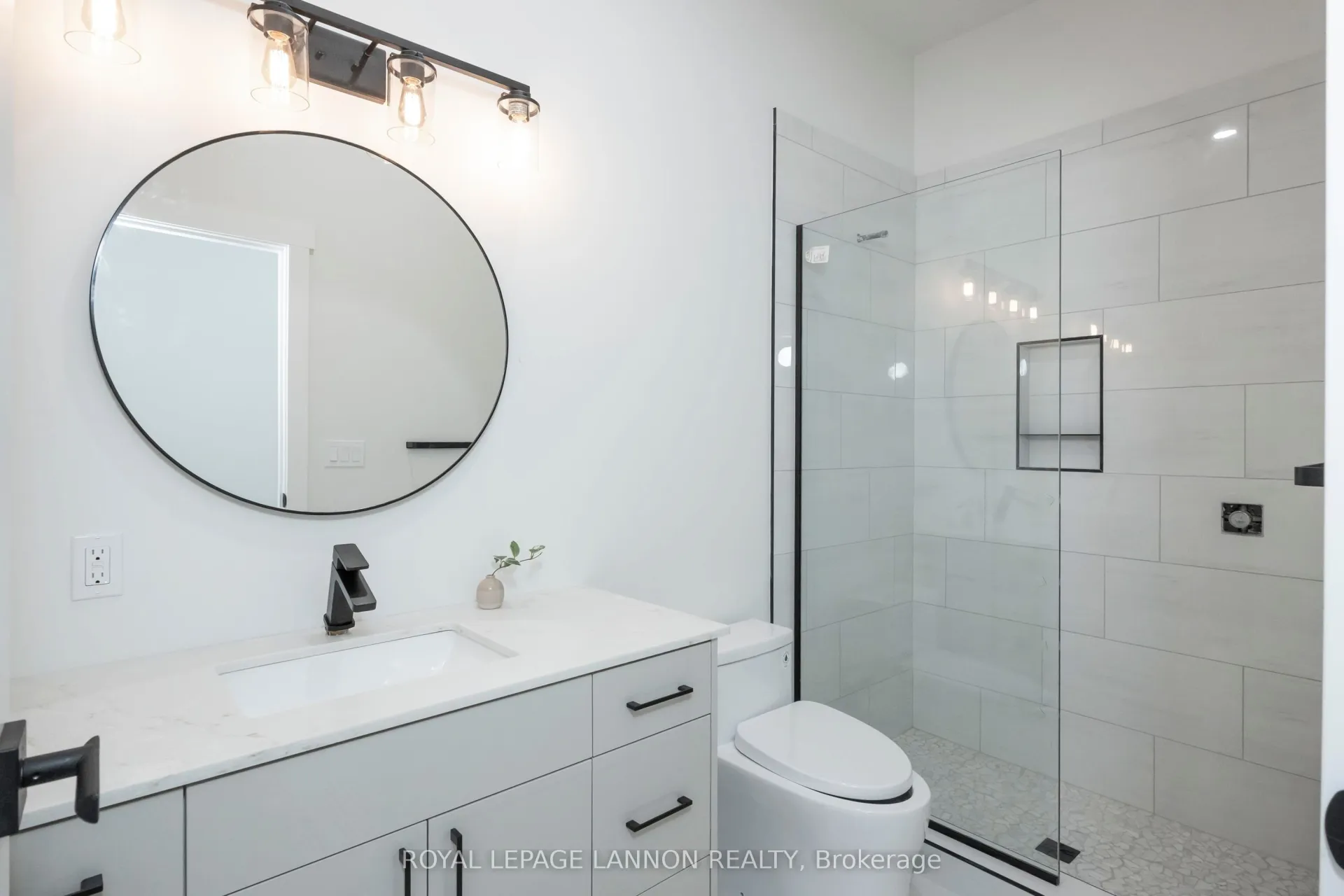 Photo 13 of Unit 3201, 96 High Street N, Thunder Bay, College Heights — HOMEH