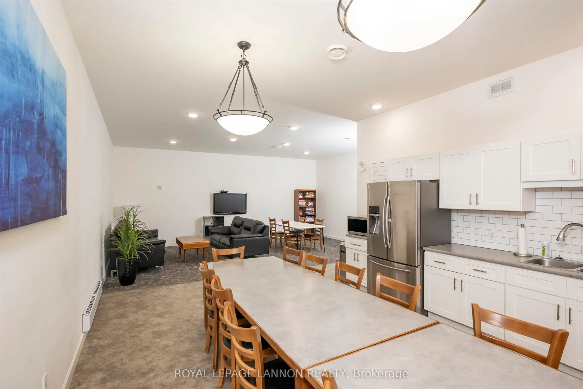 Photo 30 of Unit 3201, 96 High Street N, Thunder Bay, College Heights — HOMEH