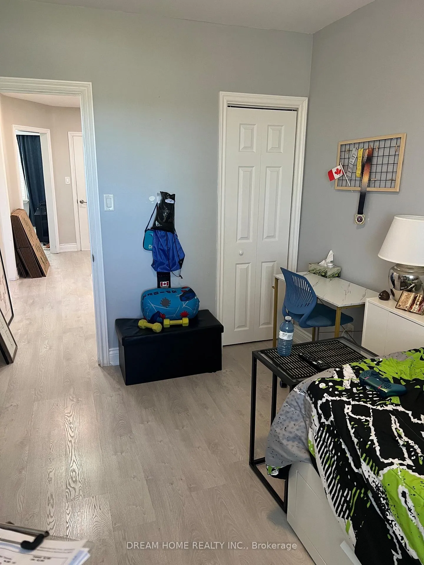 Photo 16 of Unit Upper, 376 Blackthorn Avenue, Toronto, Keelesdale-Eglinton West — HOMEH