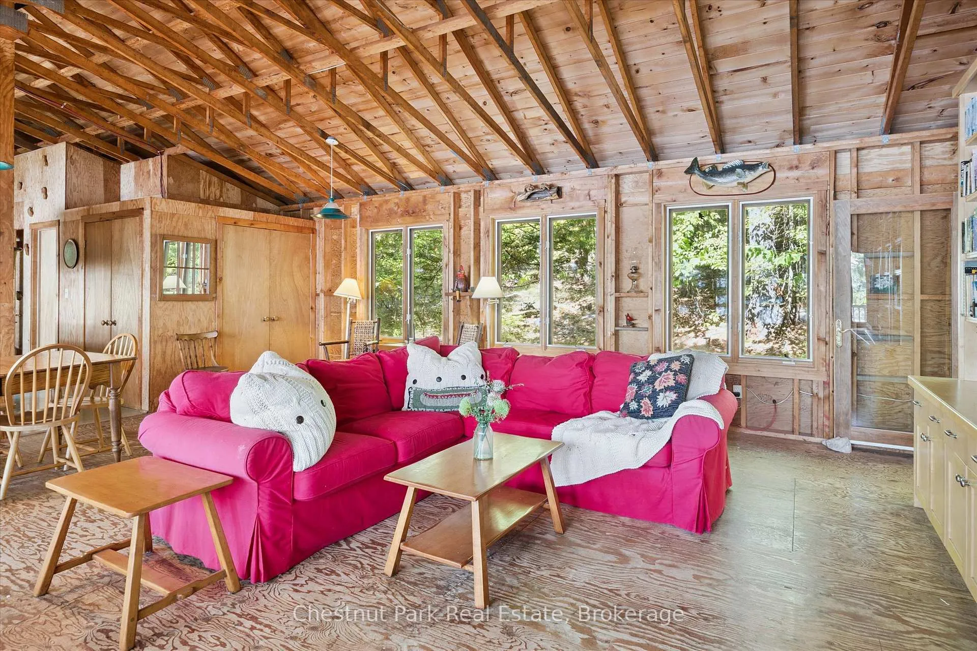 Photo 17 of 982 Browning Island, Bracebridge, Muskoka (N) — HOMEH