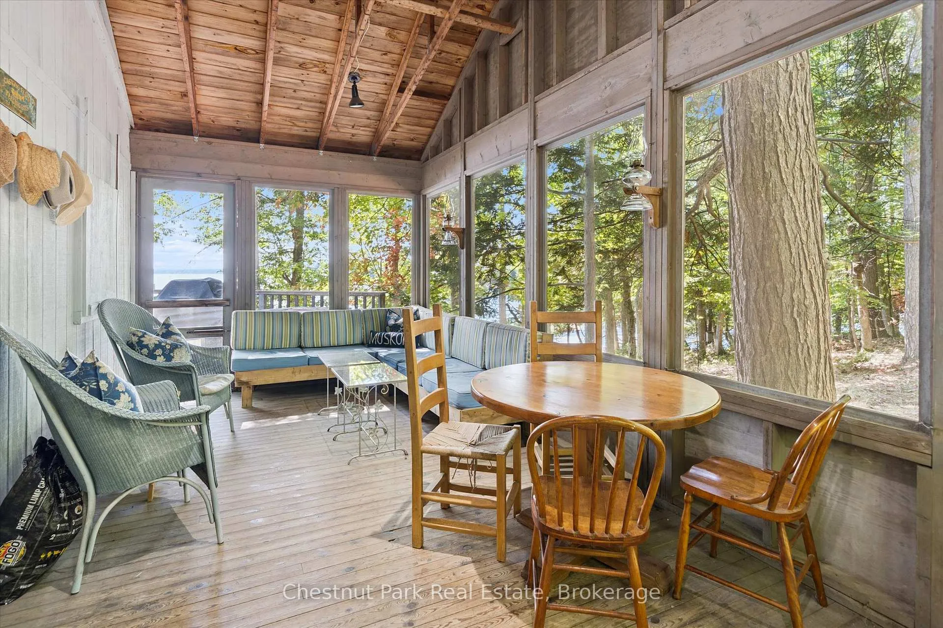 Photo 24 of 982 Browning Island, Bracebridge, Muskoka (N) — HOMEH
