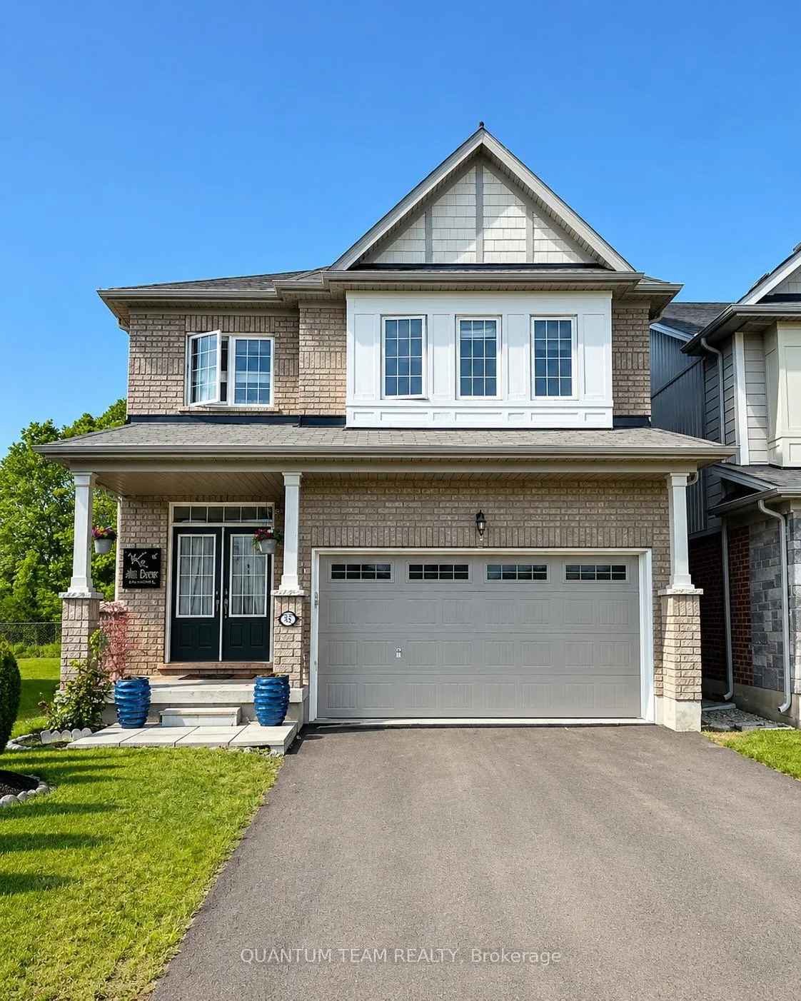 Photo 1 of 7953 Hackberry Trail, Niagara Falls, Brown — HOMEH