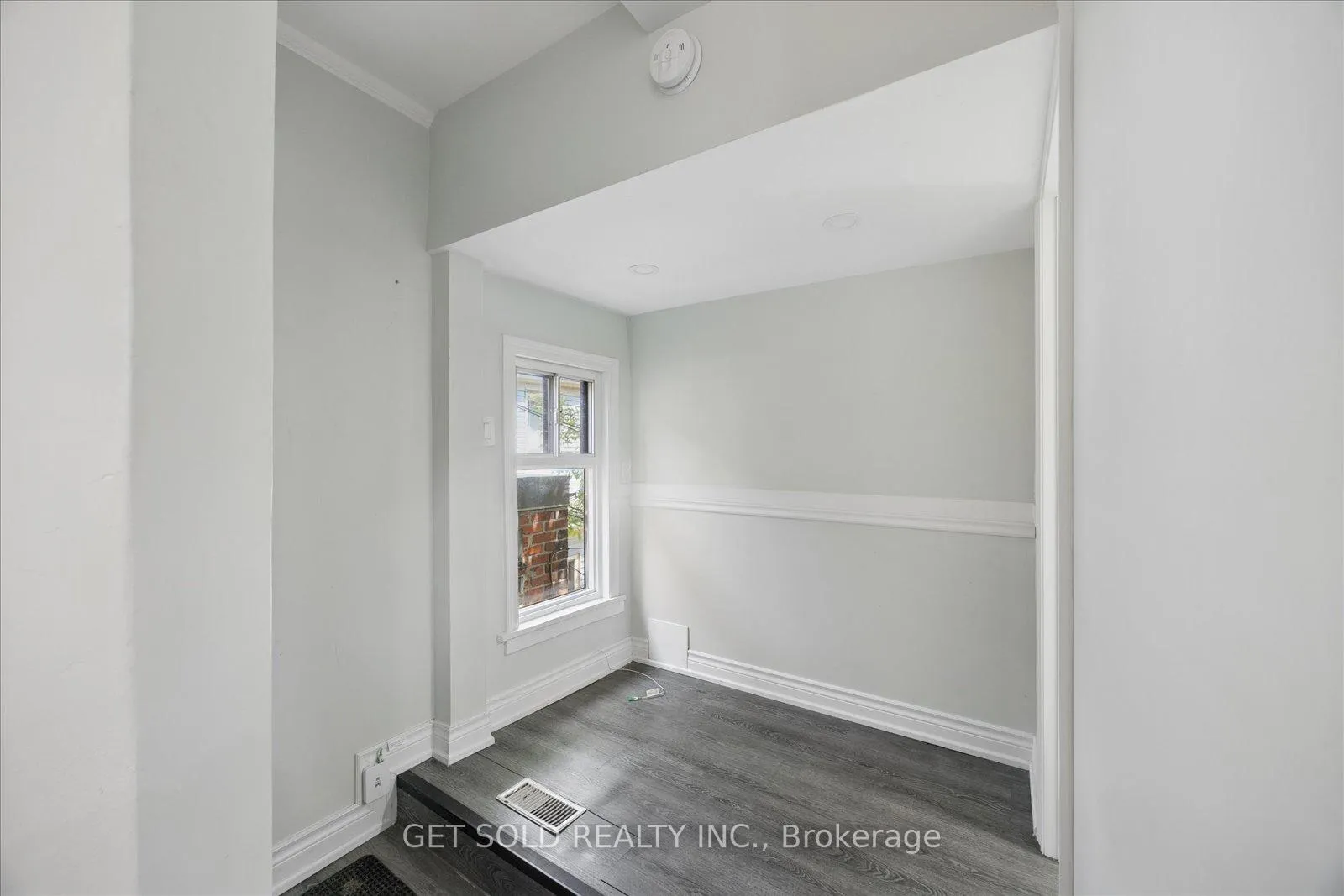 Photo 18 of 1089-1091 Dovercourt Road, Toronto, Dovercourt-Wallace Emerson-Junction — HOMEH