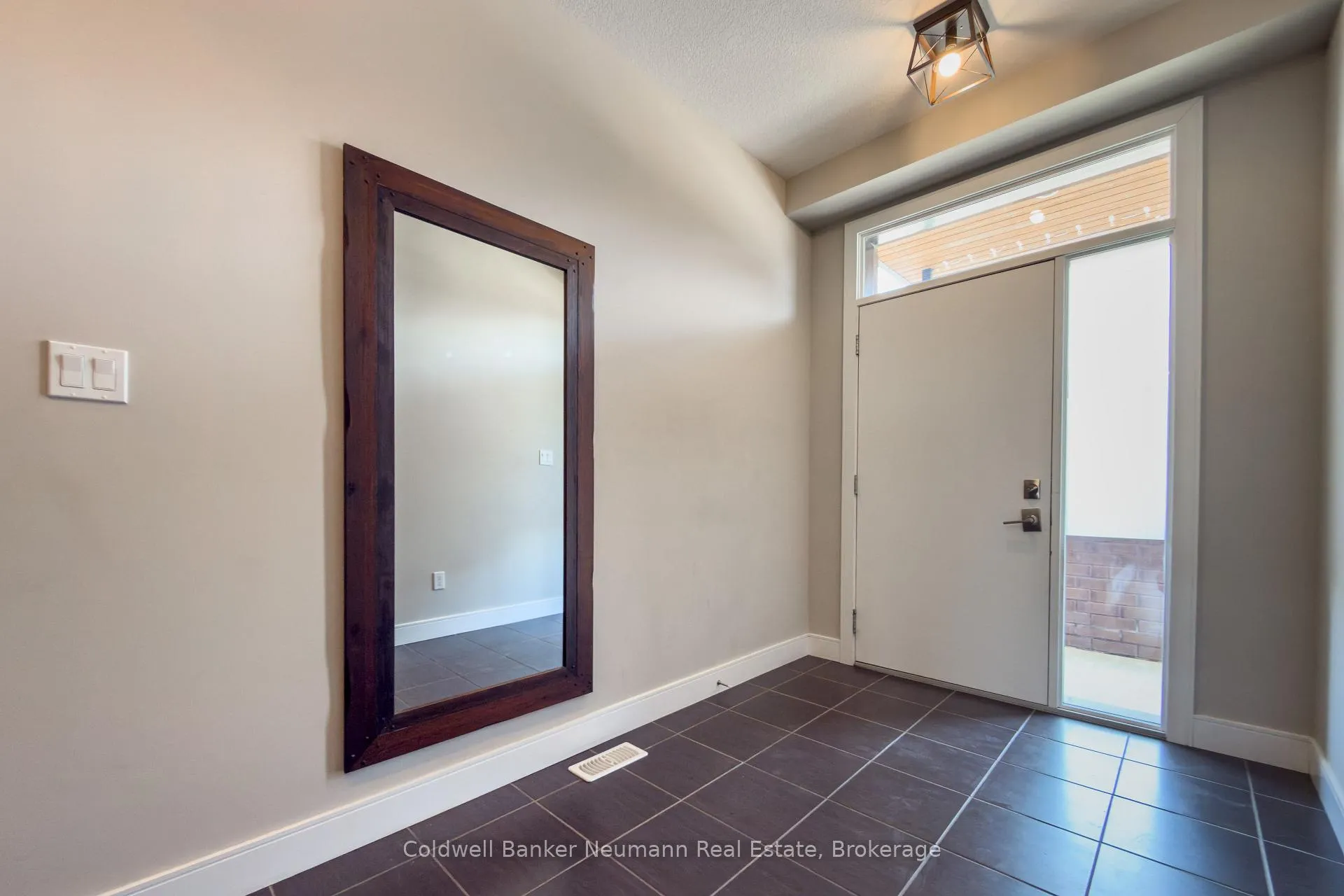Photo 3 of Unit 65, 60 Arkell Road, Guelph, Kortright East — HOMEH