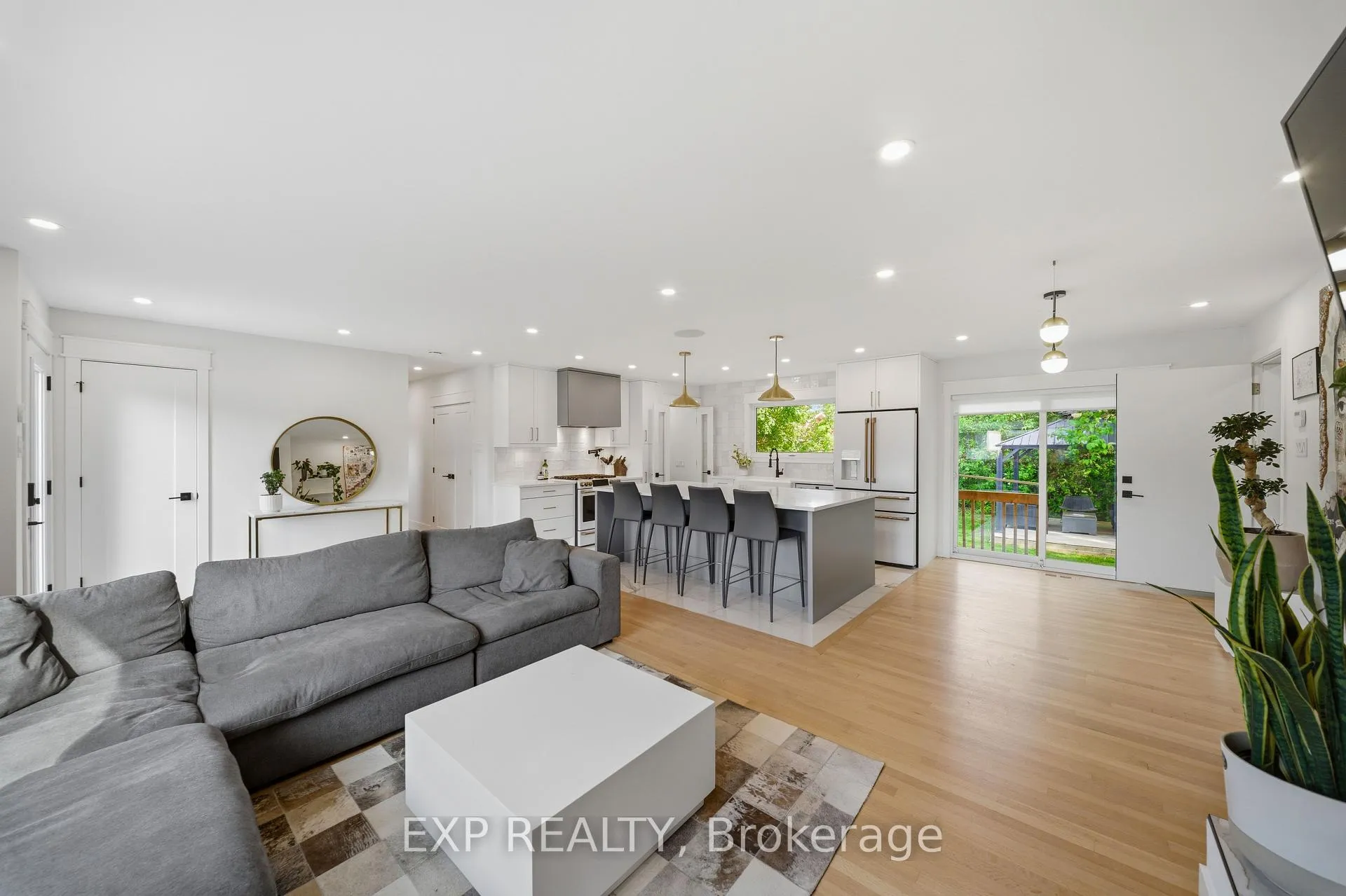 Photo 8 of 78 Chippewa Avenue, Ottawa, Meadowlands/St. Claire Gardens — HOMEH