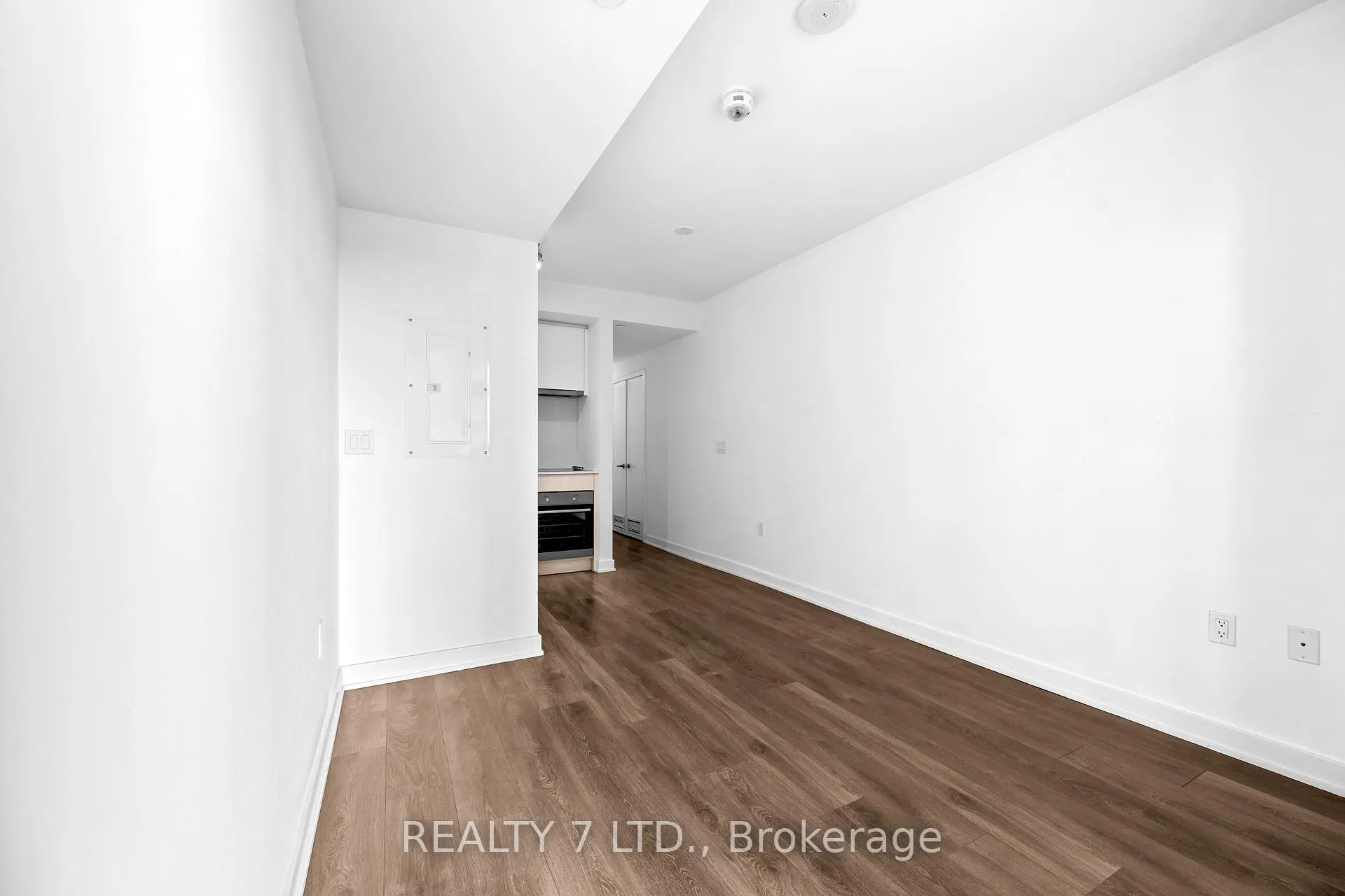 Photo 16 of Unit 2714, 195 Redpath Avenue, Toronto, Mount Pleasant East — HOMEH