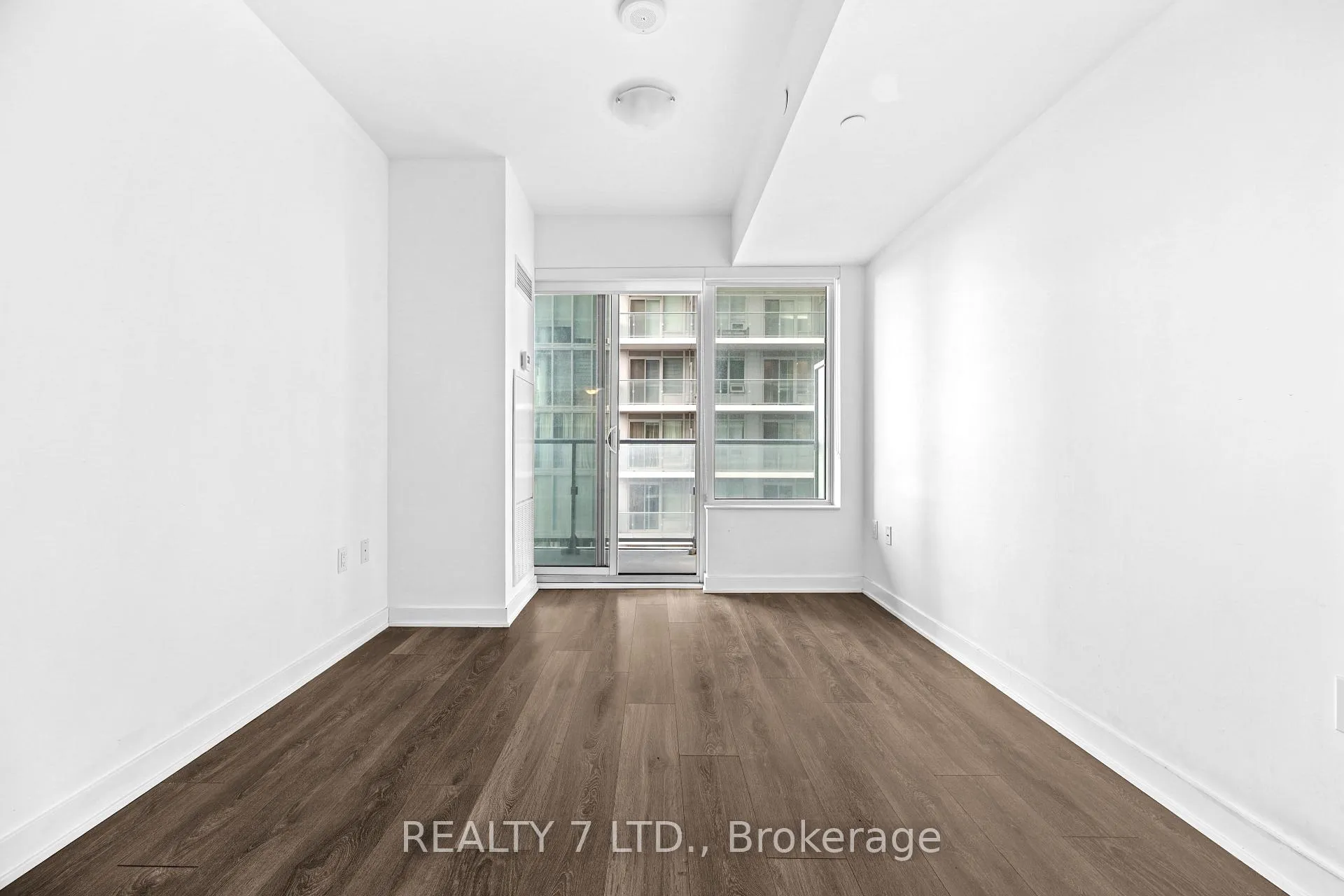 Photo 23 of Unit 2714, 195 Redpath Avenue, Toronto, Mount Pleasant East — HOMEH