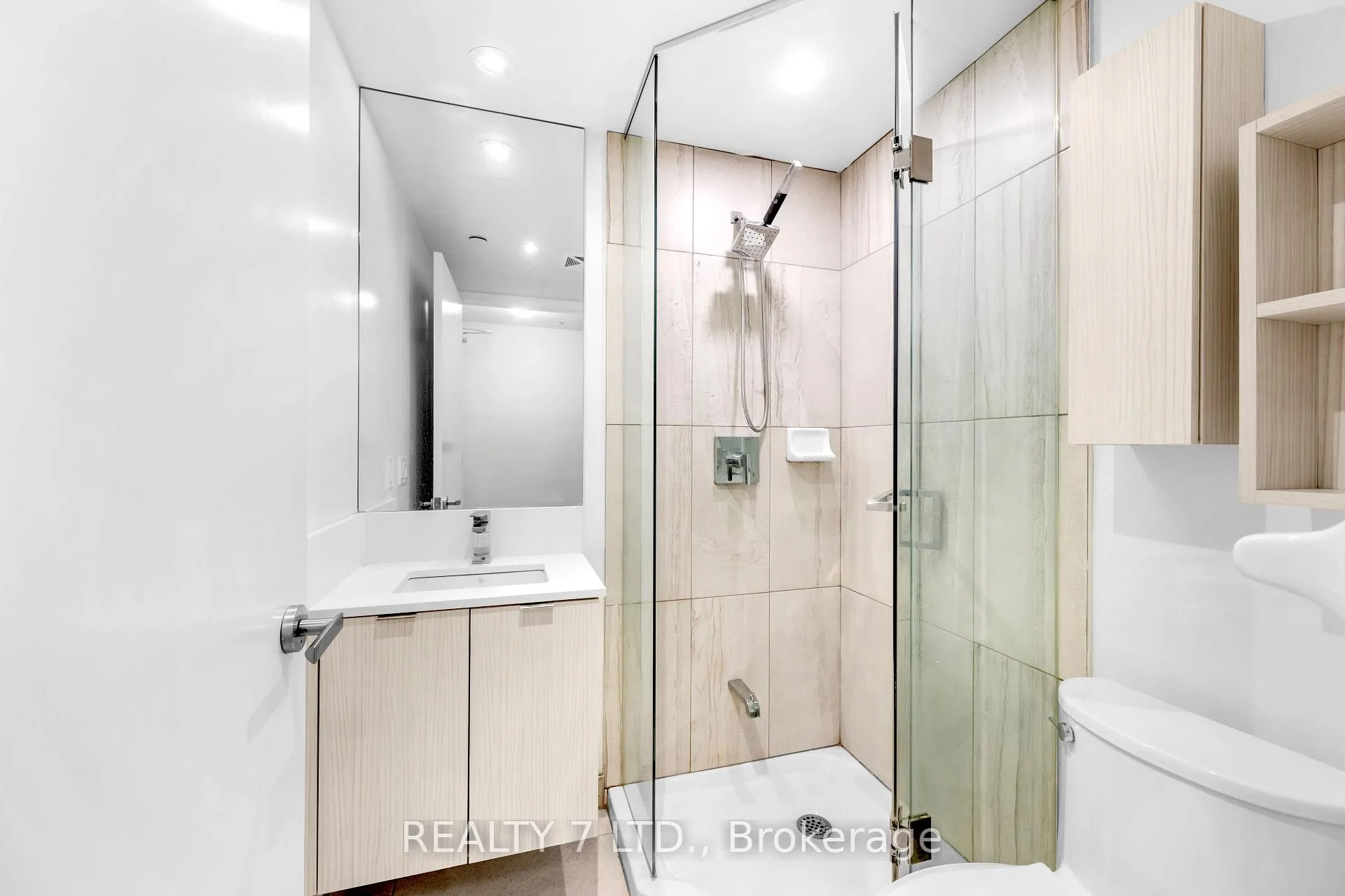 Photo 32 of Unit 2714, 195 Redpath Avenue, Toronto, Mount Pleasant East — HOMEH