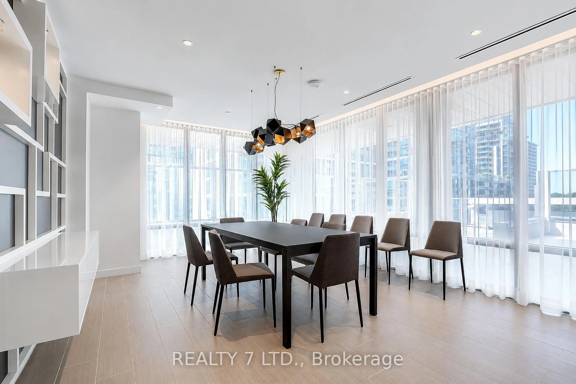 Photo 47 of Unit 2714, 195 Redpath Avenue, Toronto, Mount Pleasant East — HOMEH