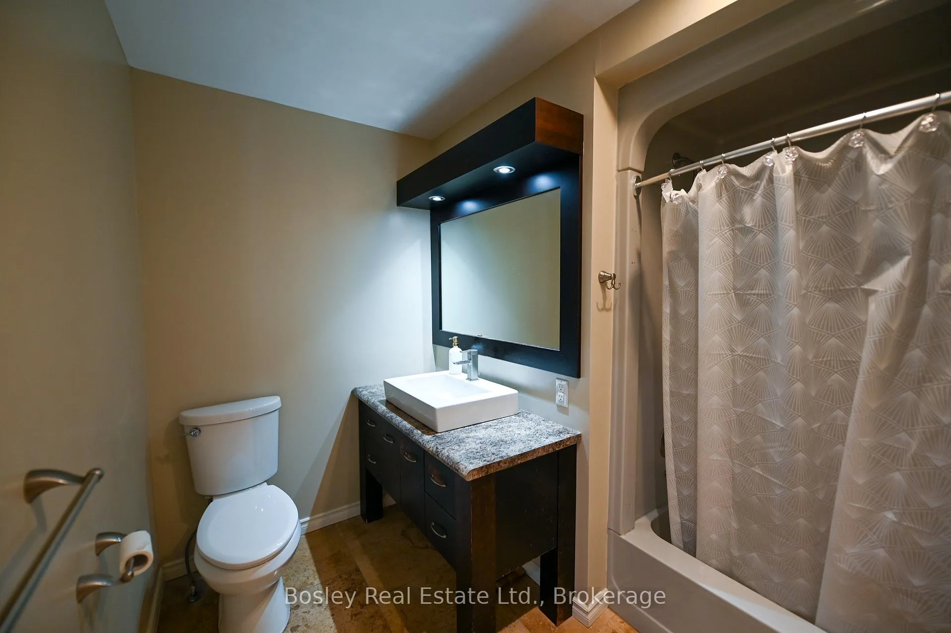 Photo 16 of 187 Jacob Street, Wilmot — HOMEH