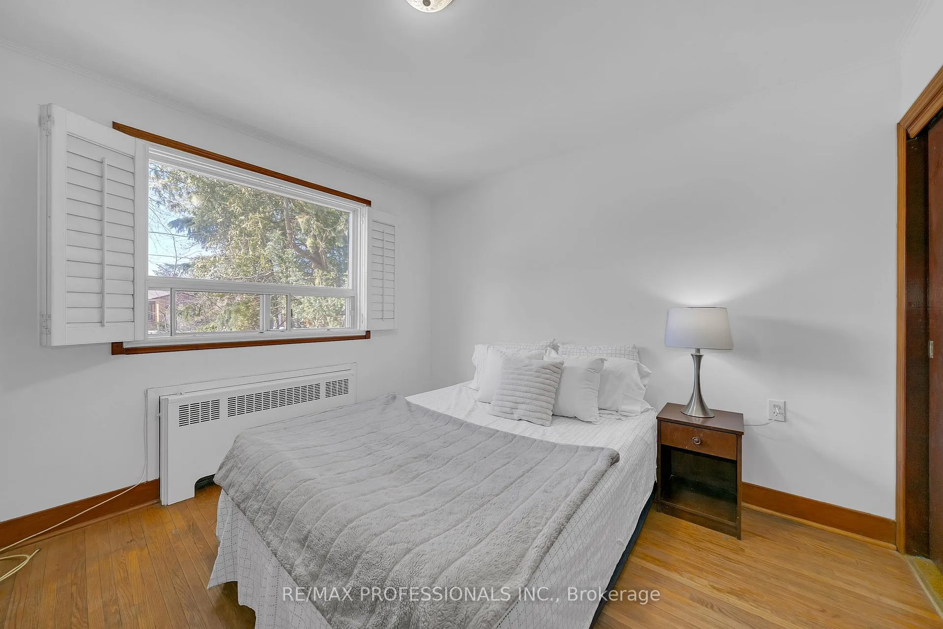 Photo 7 of 29 Tremont Road, Etobicoke, Islington-City Centre West — HOMEH