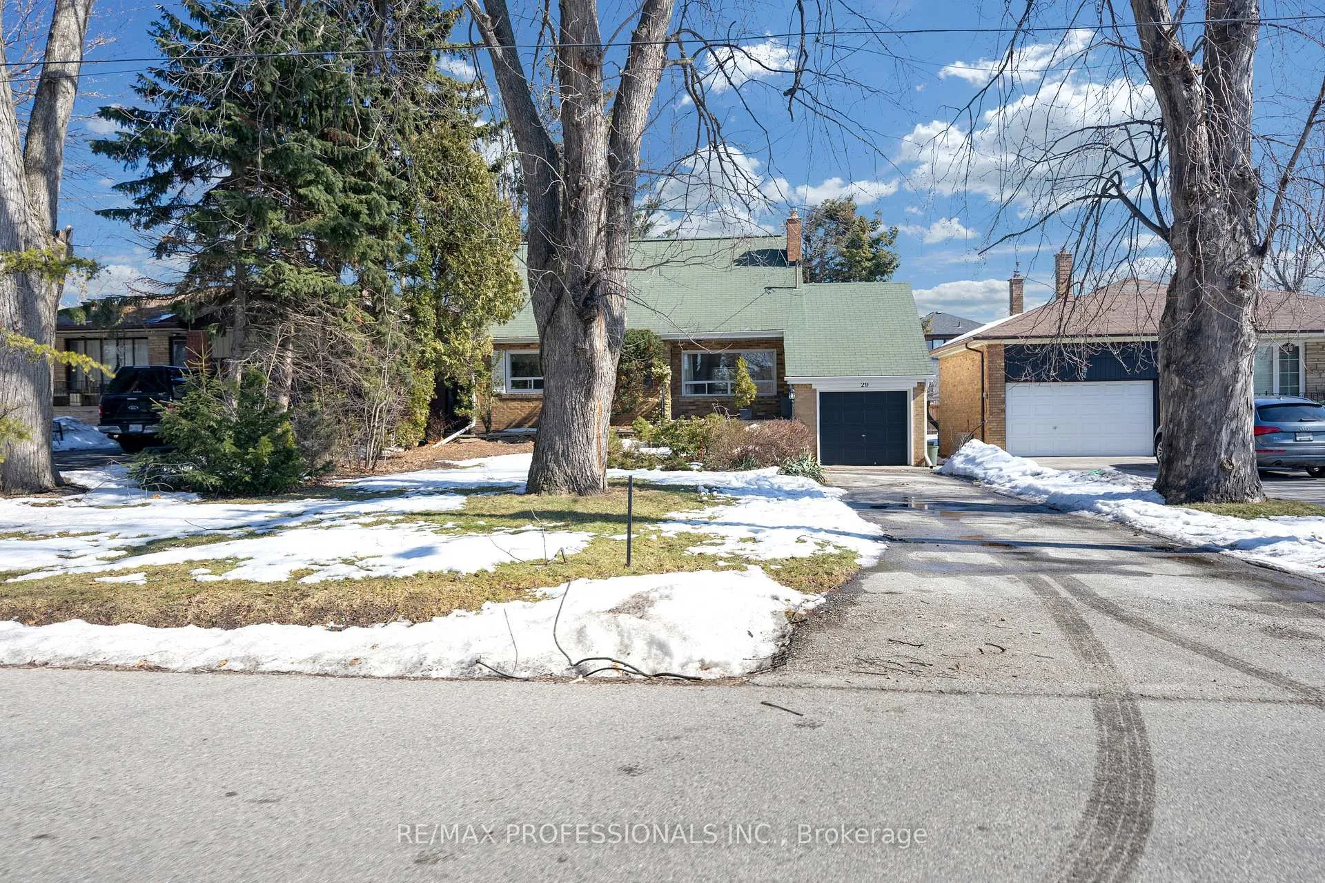 Photo 18 of 29 Tremont Road, Etobicoke, Islington-City Centre West — HOMEH