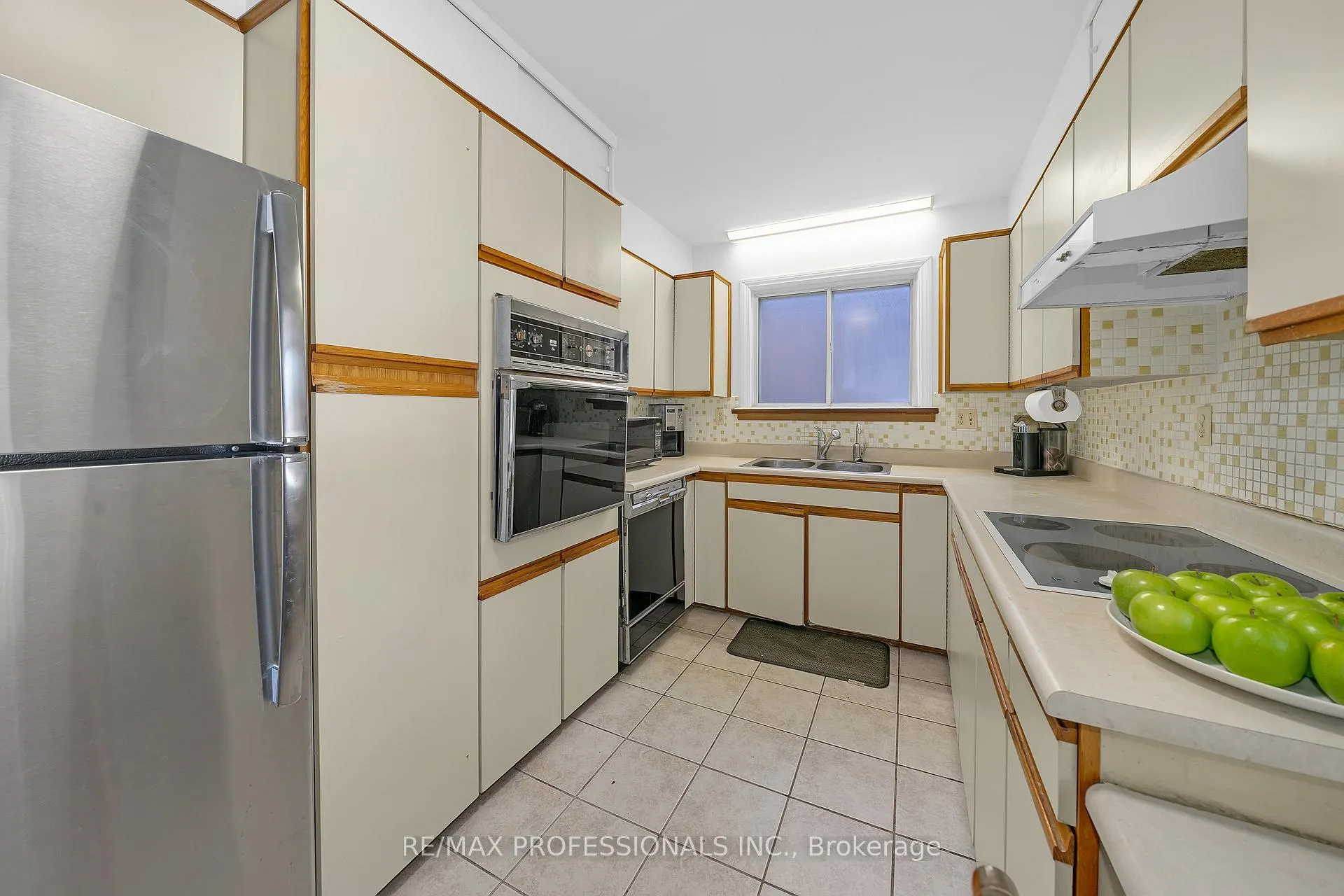 Photo 25 of 29 Tremont Road, Etobicoke, Islington-City Centre West — HOMEH