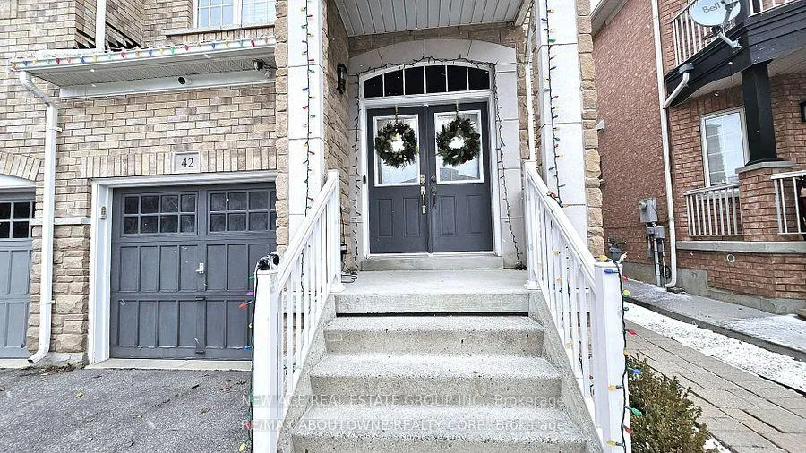 Photo 4 of 42 Ozner Crescent, Vaughan, Vellore Village — HOMEH