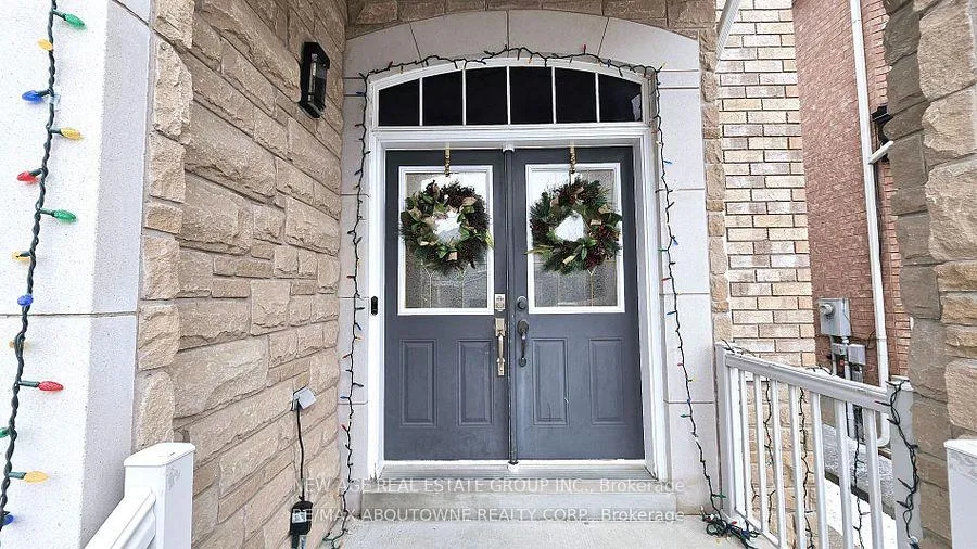 Photo 5 of 42 Ozner Crescent, Vaughan, Vellore Village — HOMEH