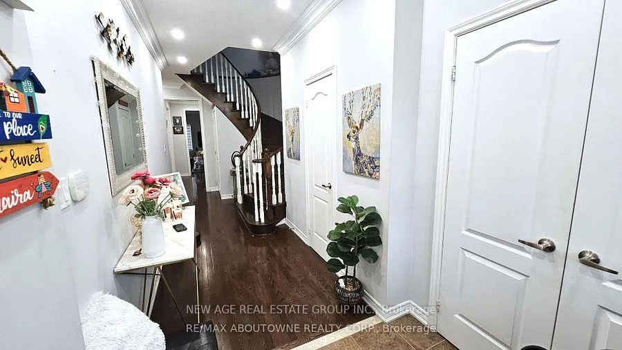 Photo 6 of 42 Ozner Crescent, Vaughan, Vellore Village — HOMEH